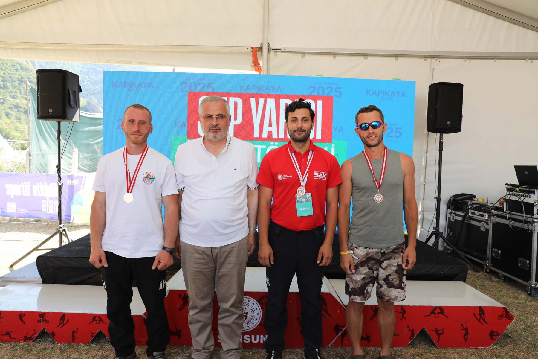 Kapıkaya’da Bir Ilk! Kızılırmak Nehri’nin Eteklerinde “Sup Yarışı” Yapıldı (8)