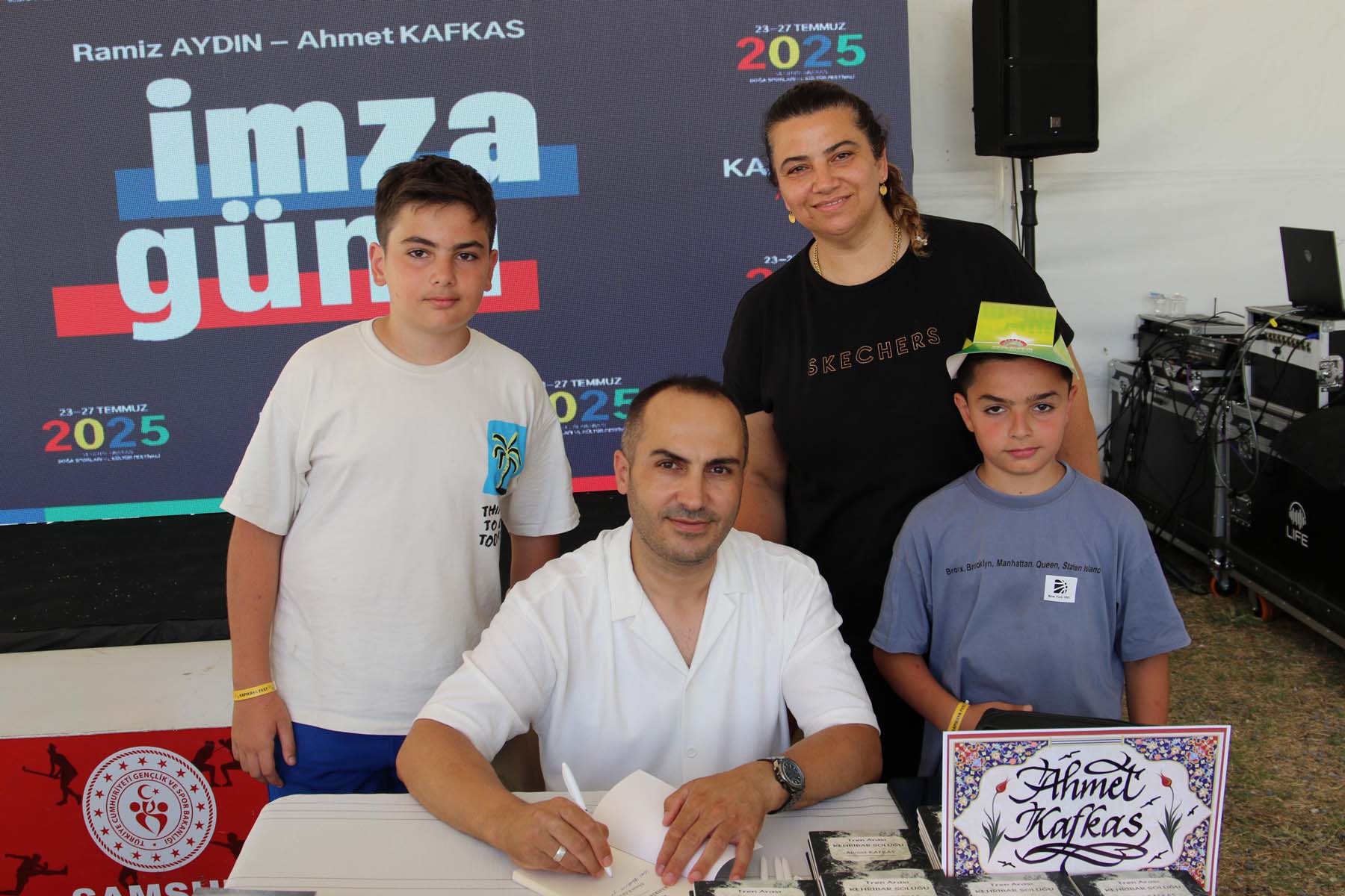 Kapıkayafest’te Yazar Ve Şairler Okurları İle Buluştu (4)