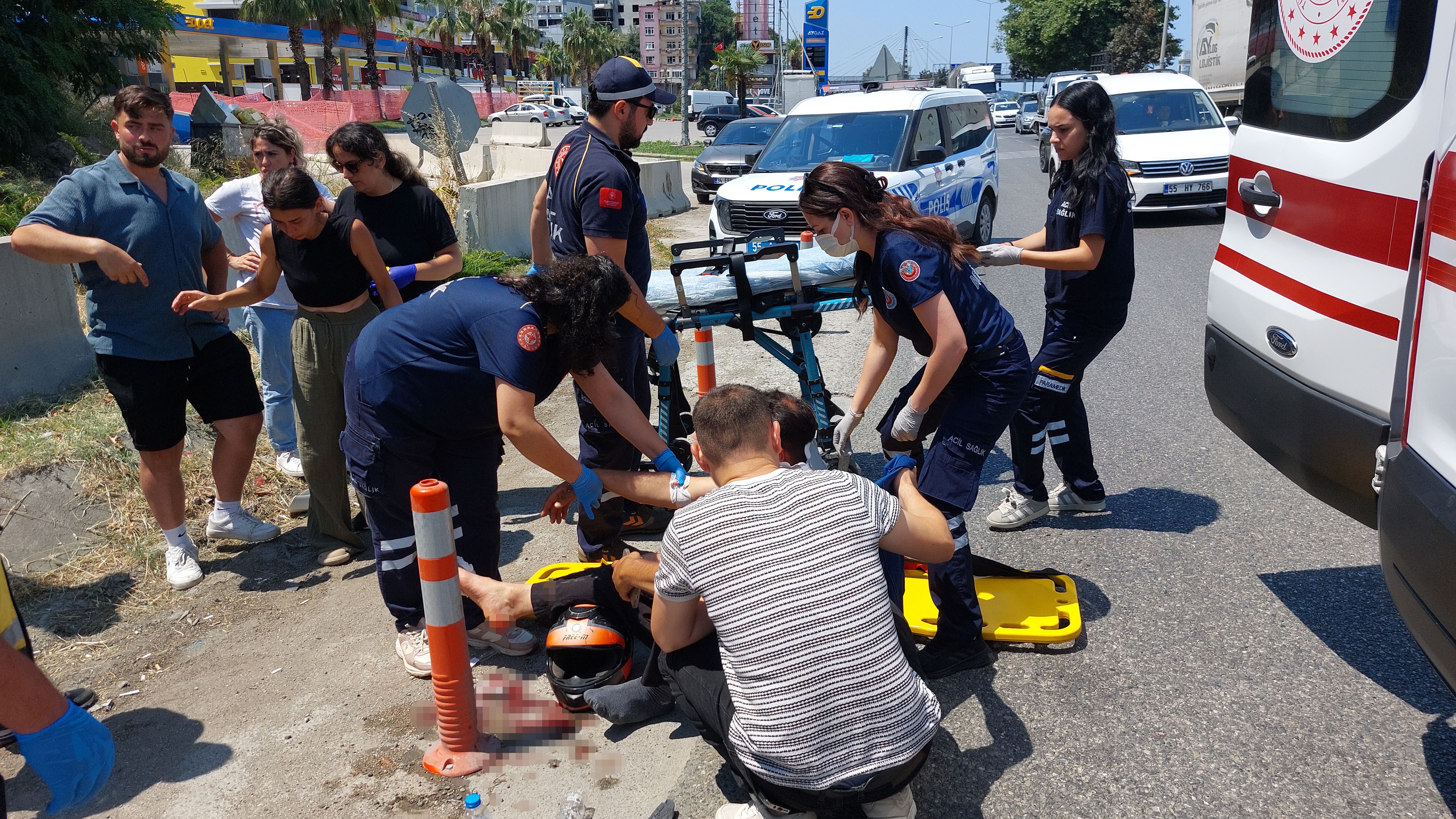 Samsun’da Motosiklet Ile Otomobil Çarpıştı