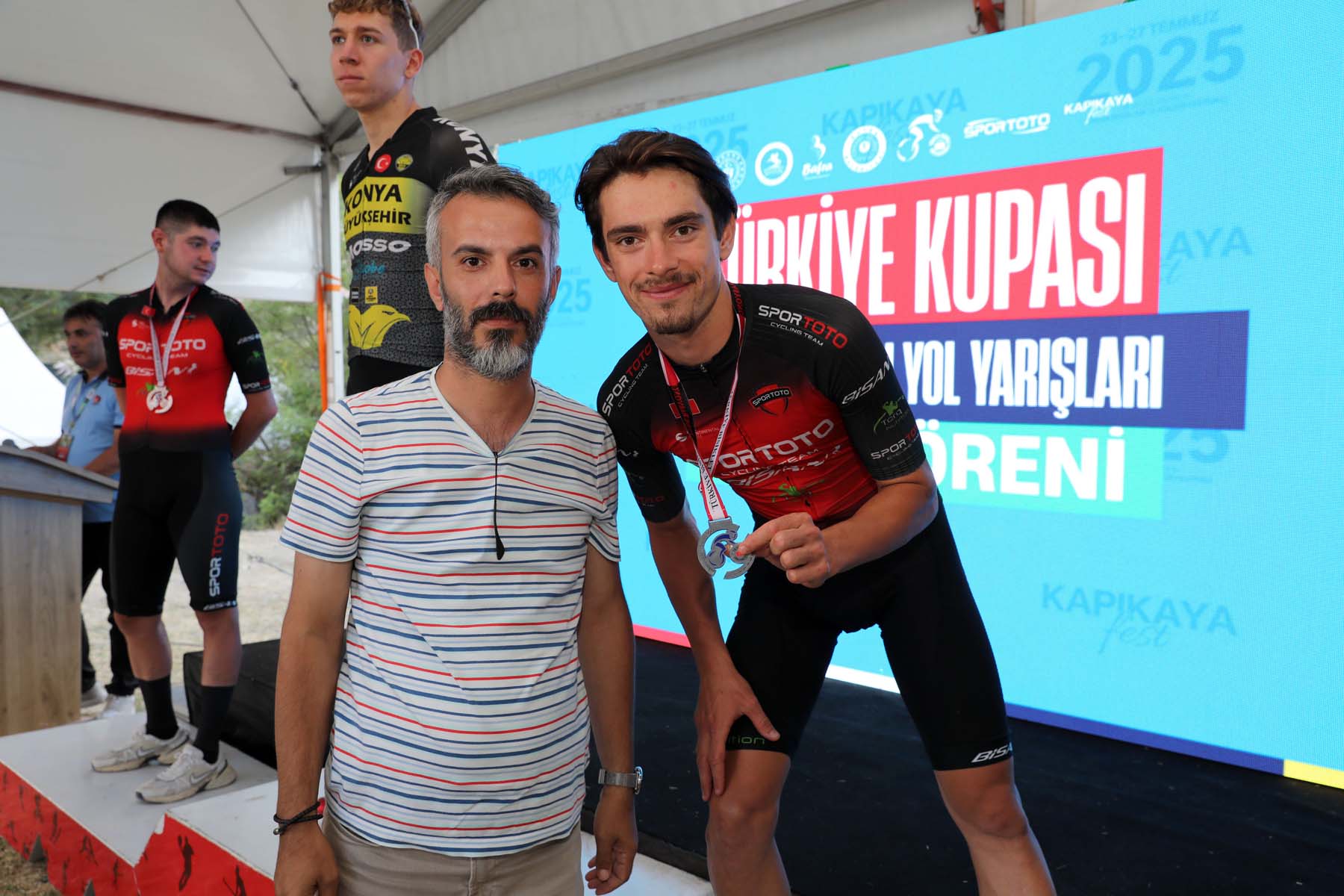 Türkiye Kupası 5. Etap Puanlı Yol Yarışları Bafra’da Nefes Kesti (16)