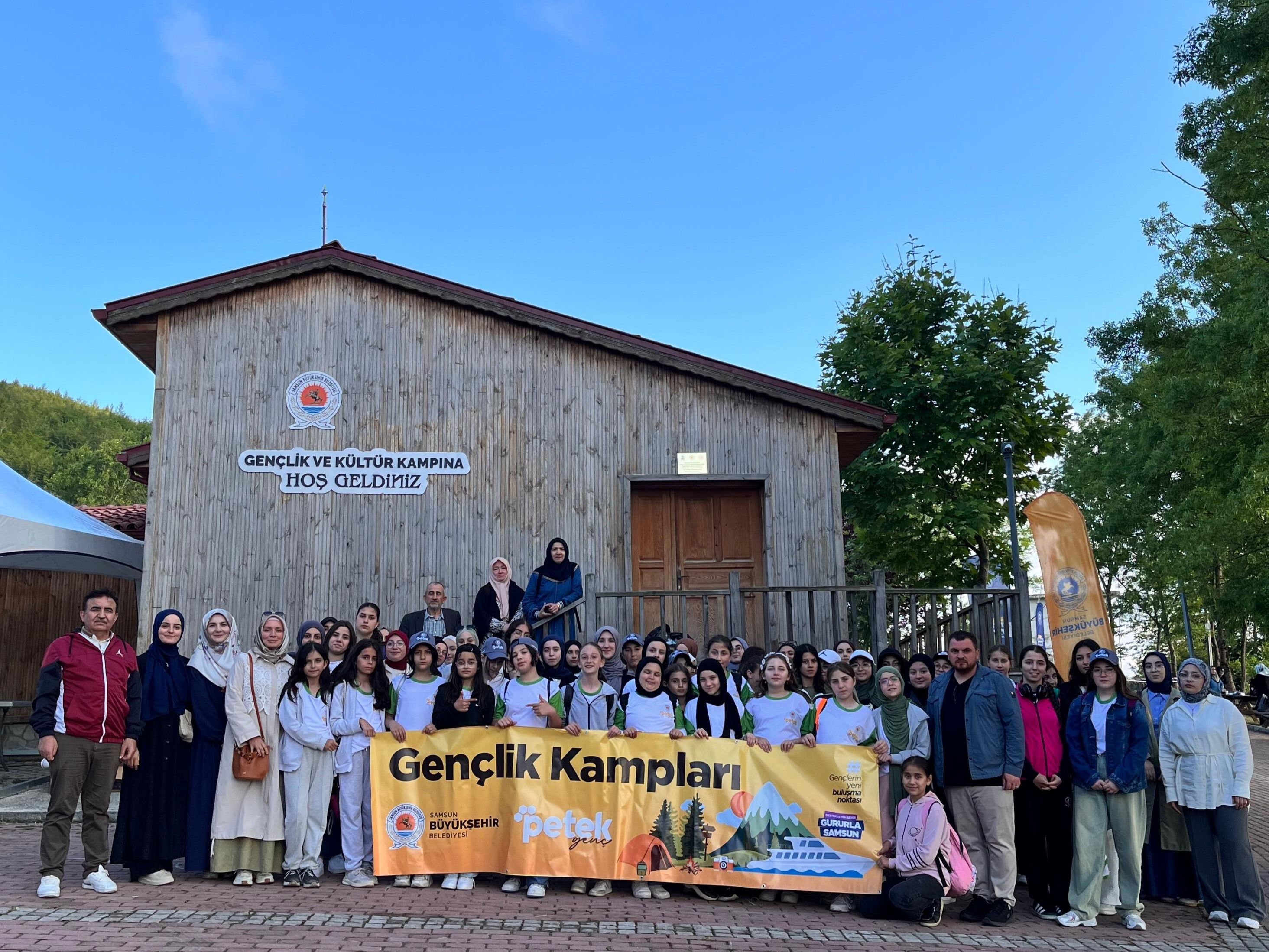 Petek Genç Kamp Ve Gezi Programına Yoğun Katılım (2)