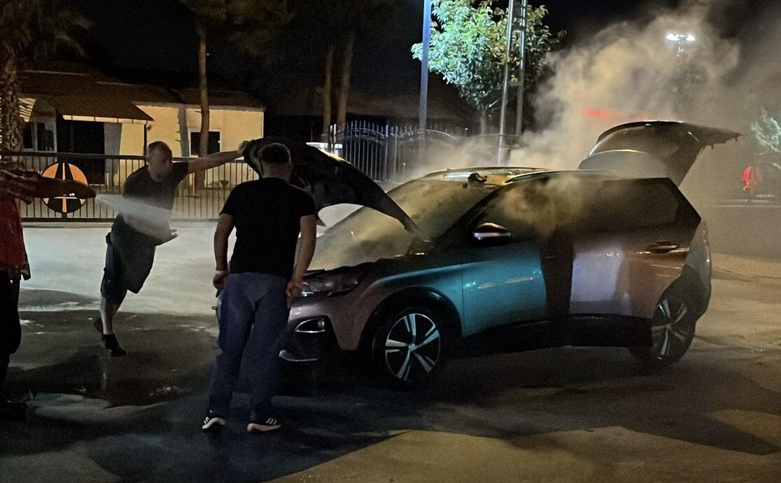 Samsun’da Otomobil Alev Alev Yandı (4)