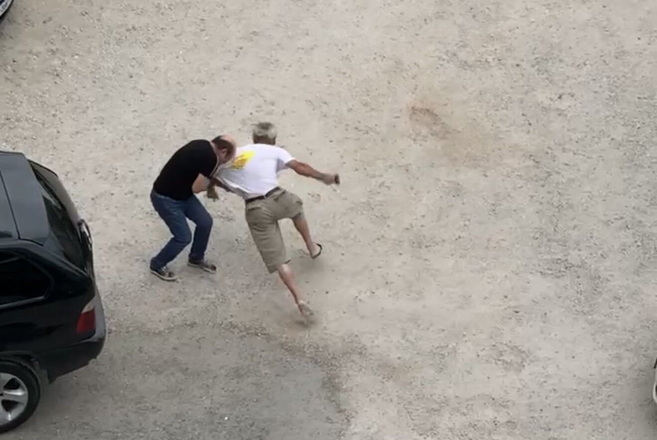 Samsun’da Otoparkta Silahlı Kavgada 2 Kişi Yaralandı (4)
