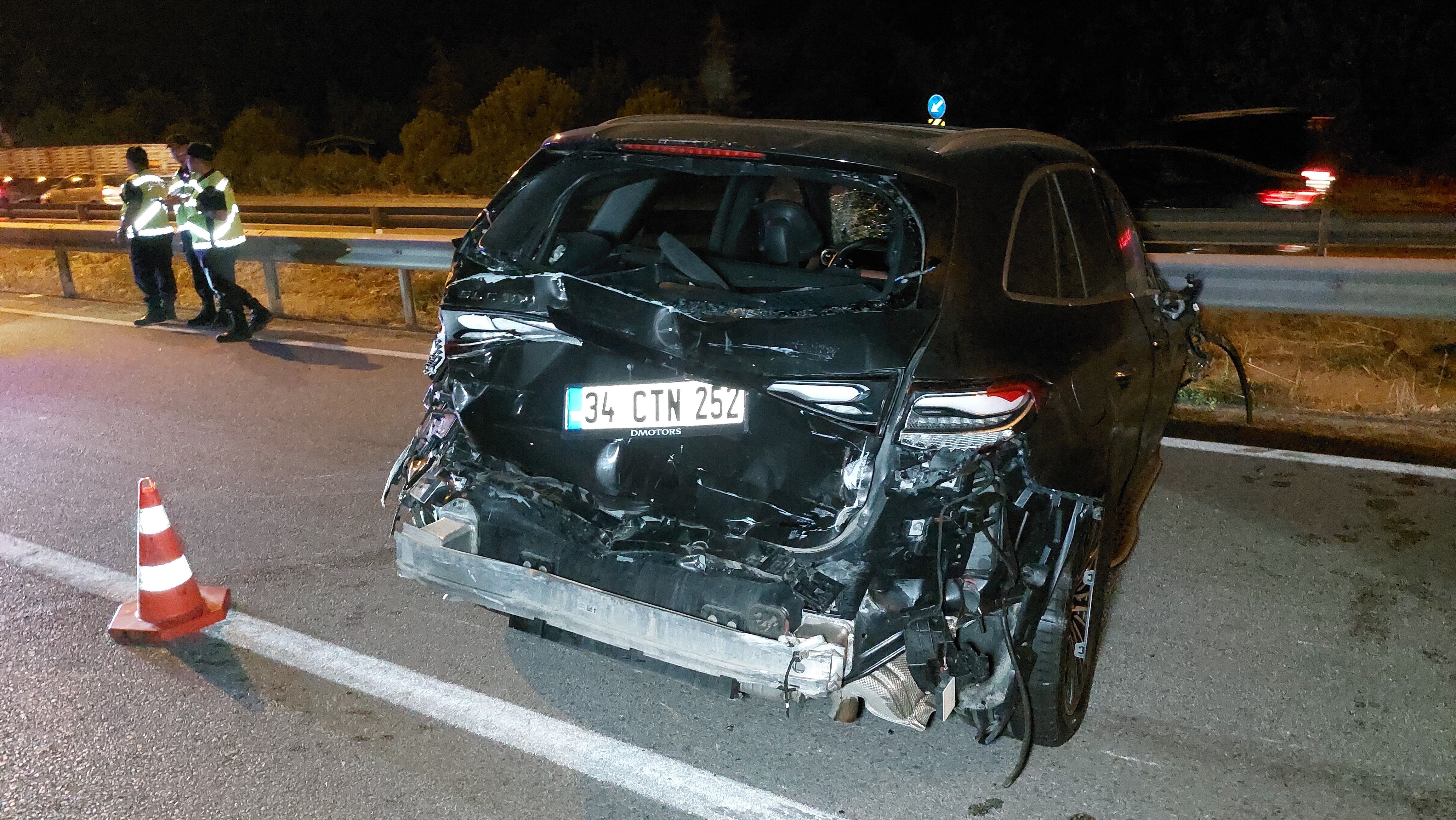 Samsun’da Tiner Ve Boya Yüklü Tir Alev Alev Yandı (2)