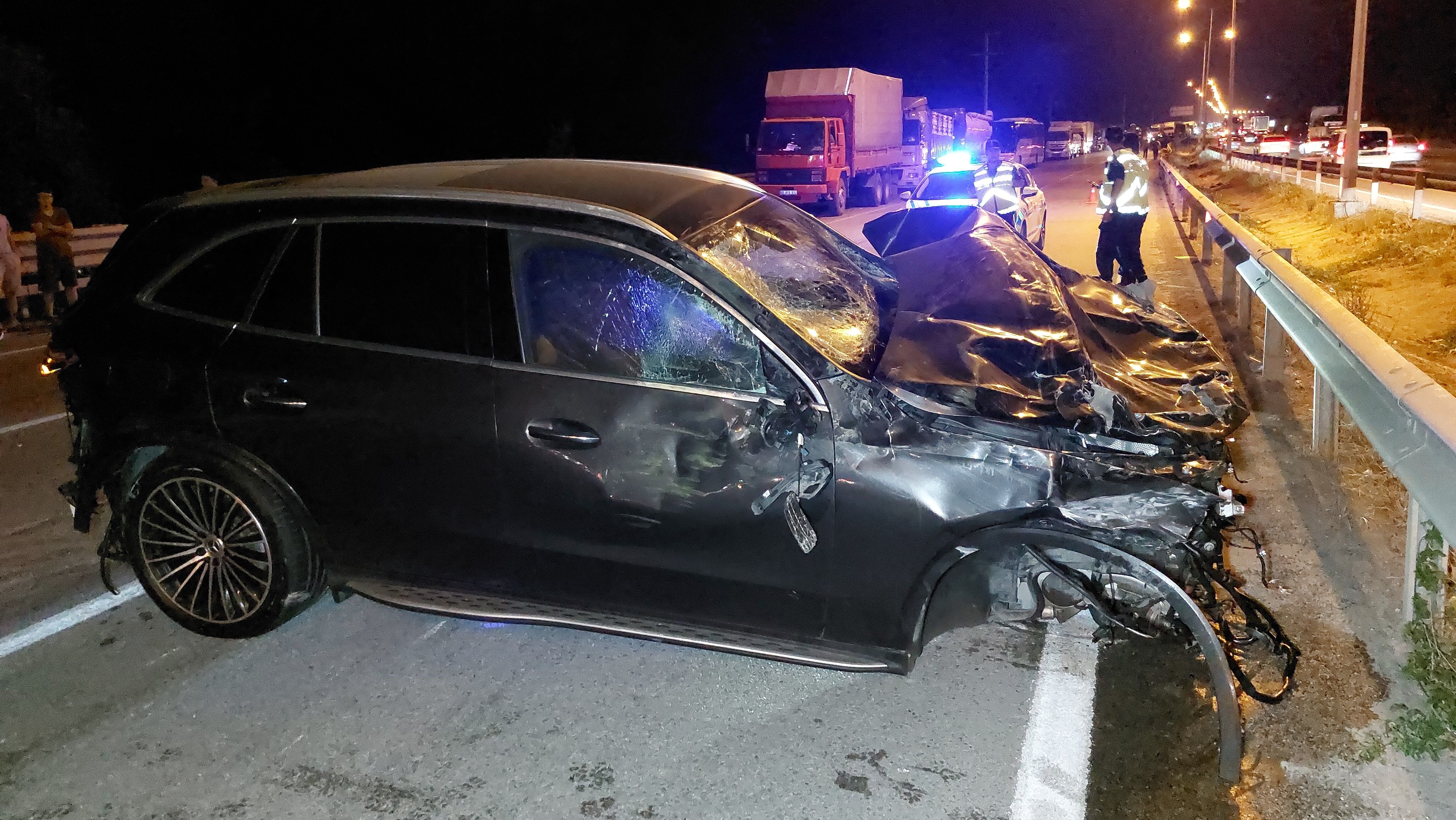 Samsun’da Tiner Ve Boya Yüklü Tir Alev Alev Yandı (3)