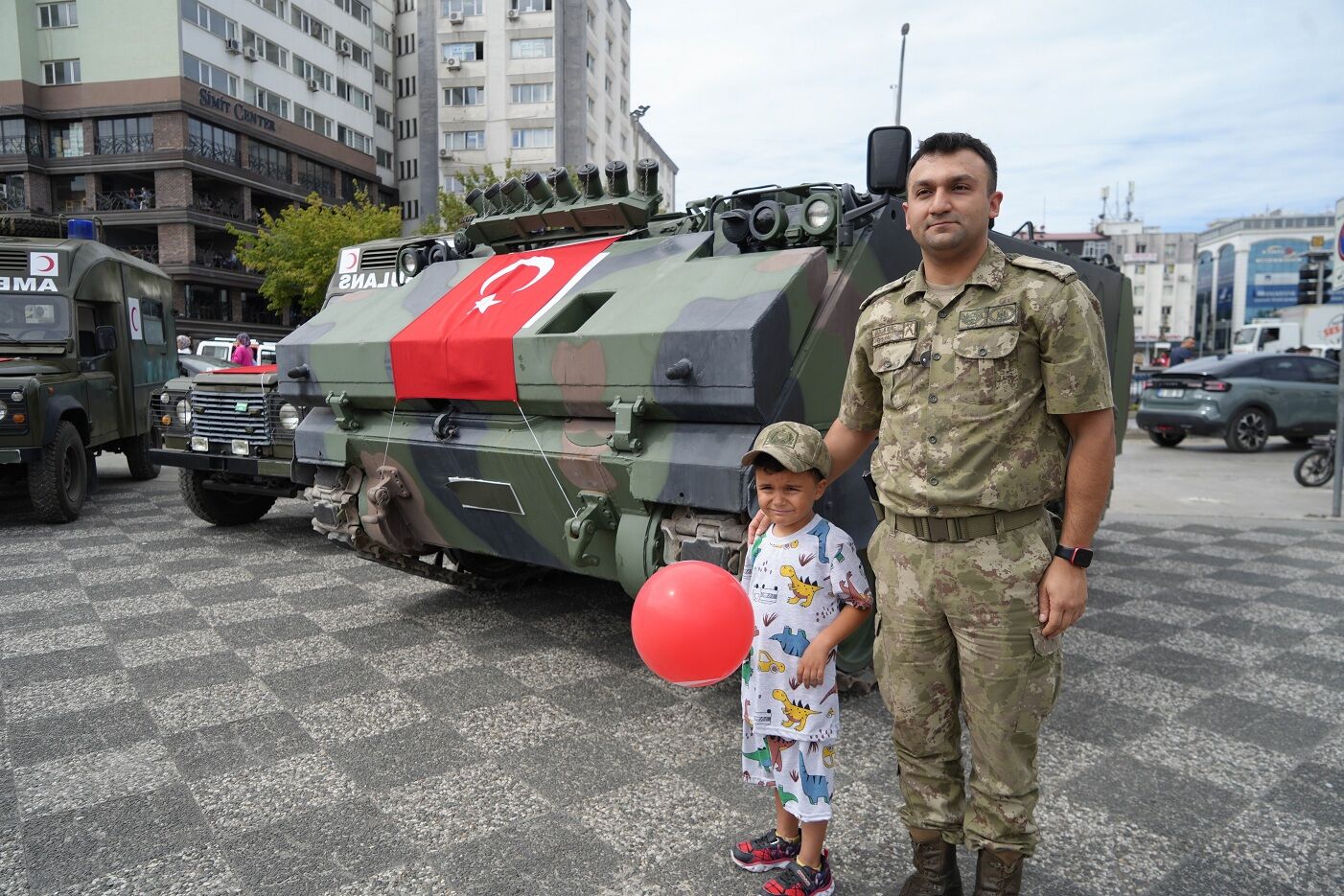 Samsun’da Zırhlı Askeri Ambulanslar Ilgi Odağı Oldu (6)