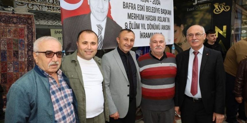 Efsane Başkan Merhum Hasan Aslan Için Lokma Dağıtıldı (2)