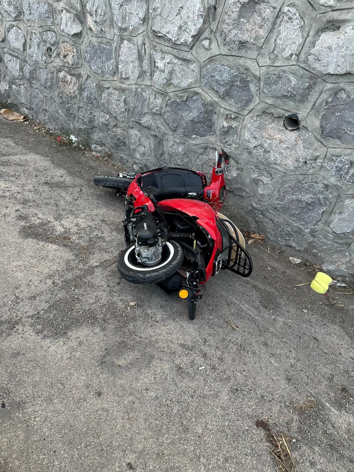 Samsun’da Otomobil Ile Motorlu Bisiklet Çarpıştı 1 Ölü, 1 Yaralı (2)