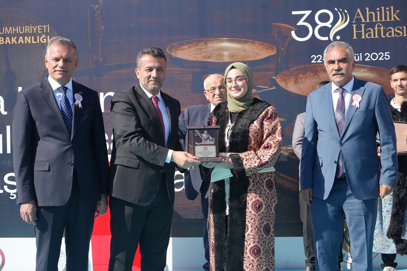 Samsun'da Yılın Ahisi 55 Yılık Demir Döküm Ustası Oldu (5)
