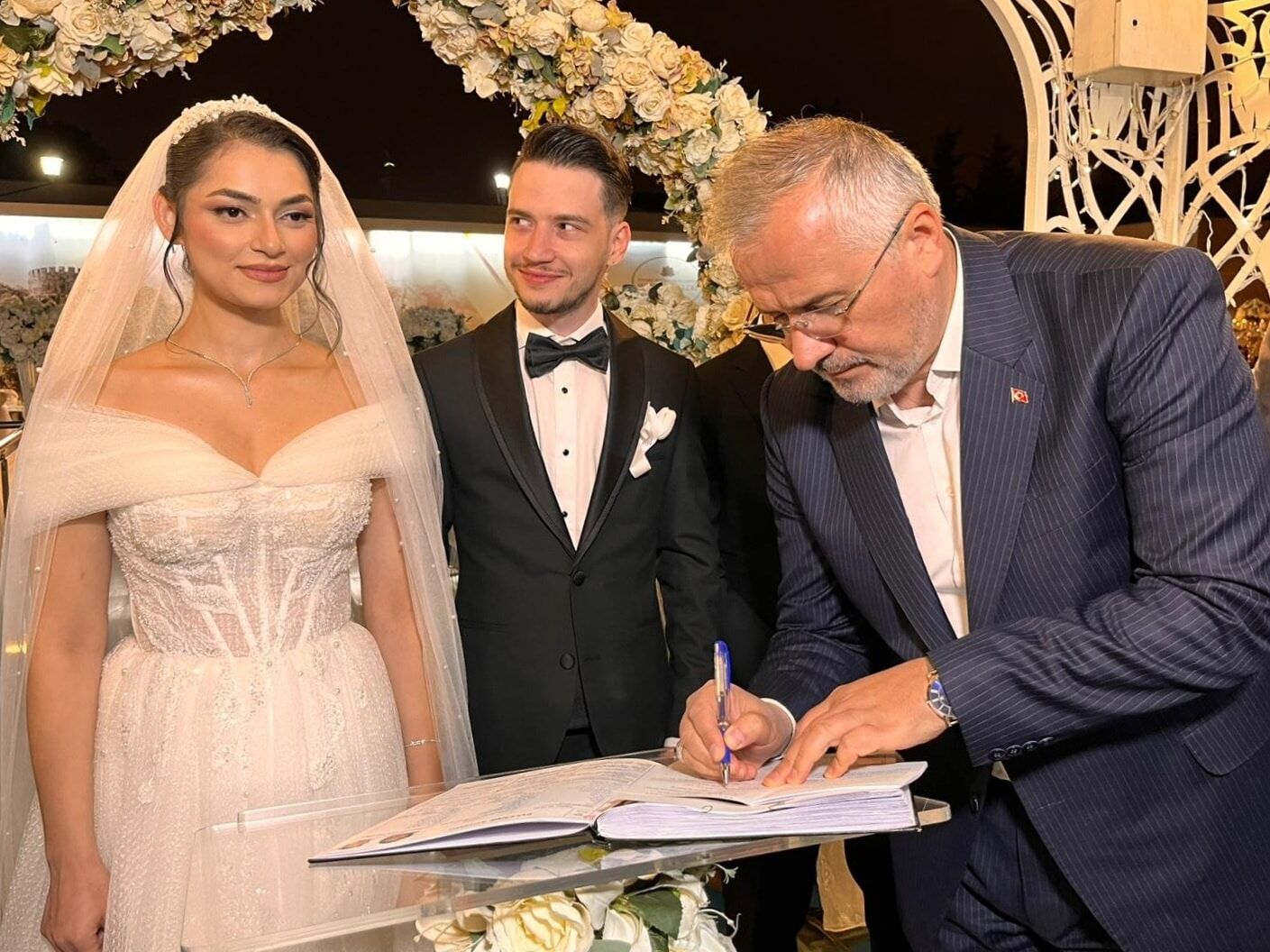 Sümeyye & Mücahit Kocabaş’a İstanbul’da Dillere Destan Nikah Ve Düğün Merasimi (2)-1