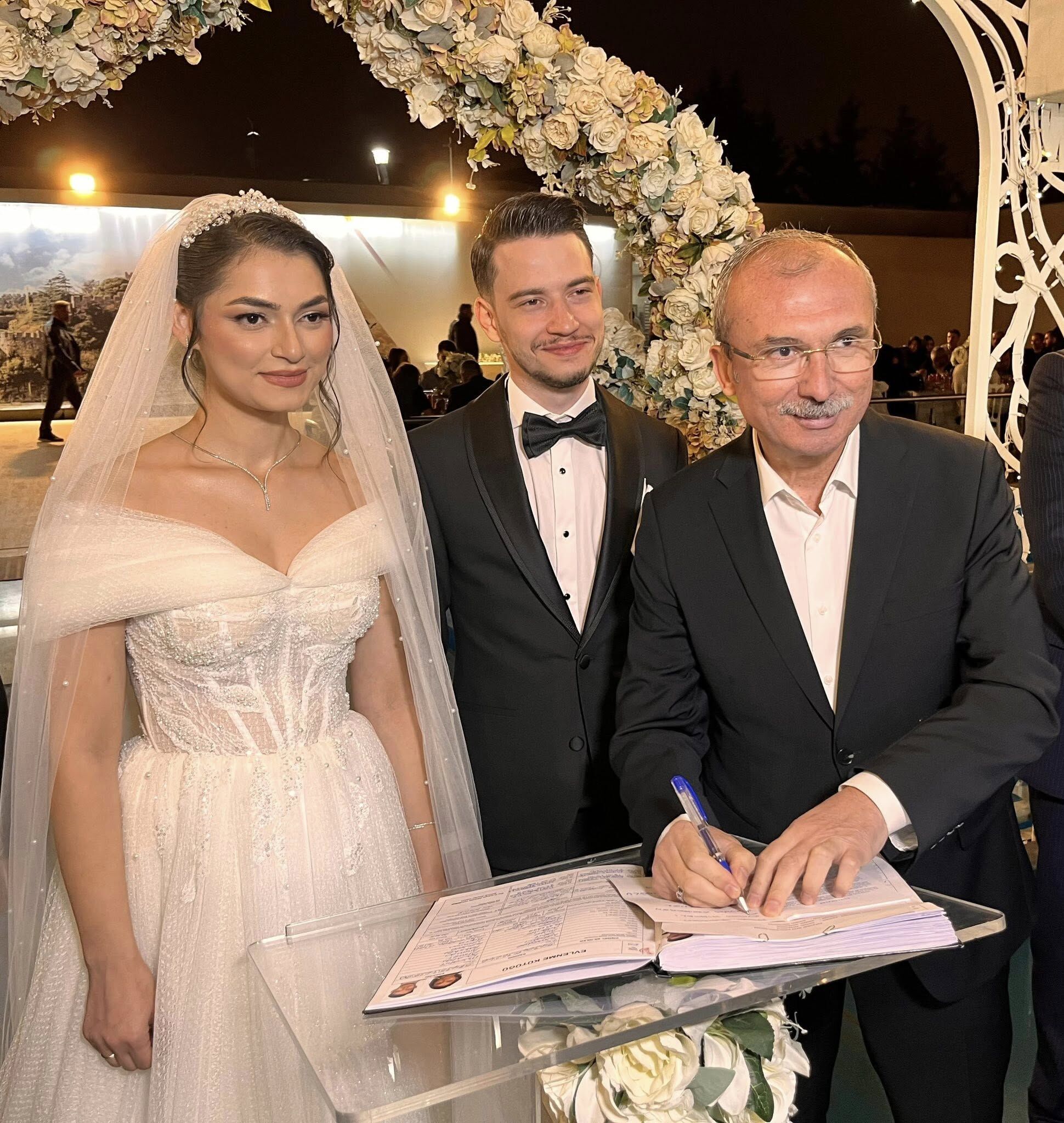 Sümeyye & Mücahit Kocabaş’a İstanbul’da Dillere Destan Nikah Ve Düğün Merasimi (8)