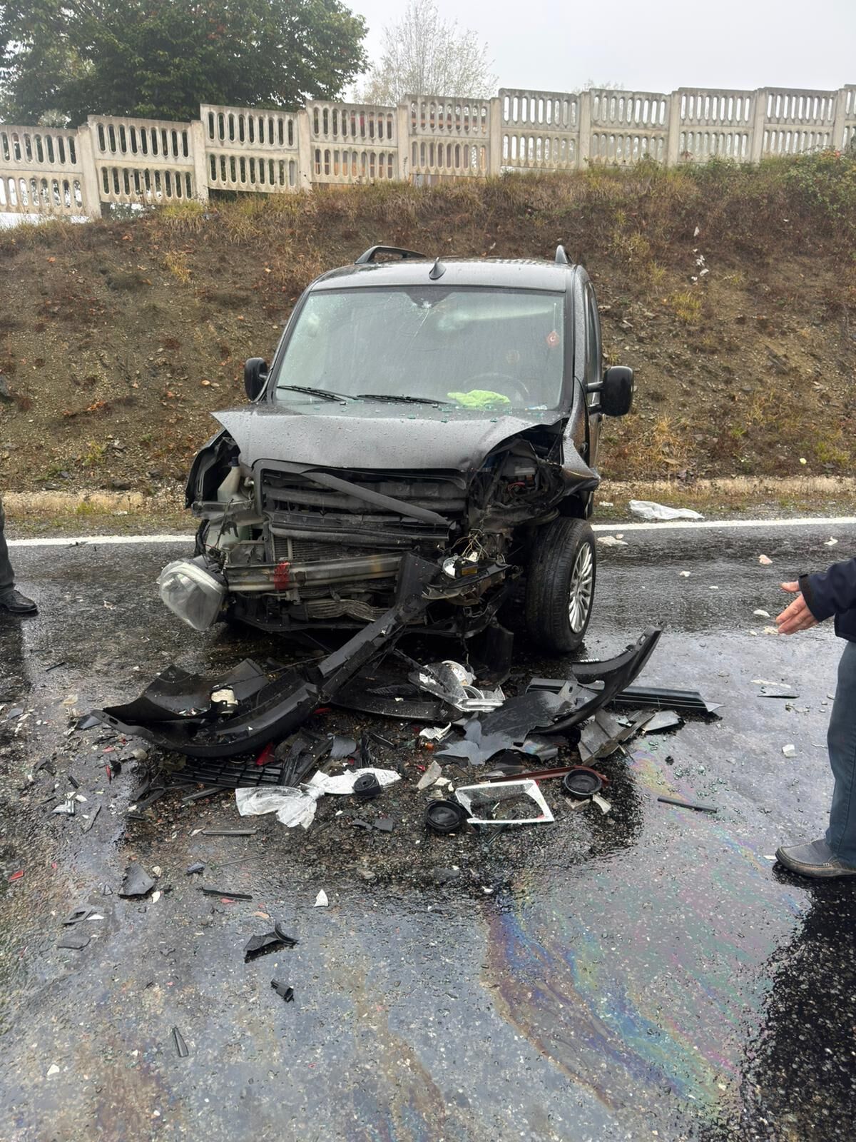 Alaçam'da Feci Kaza! Kafa Kafaya Çarpıştılar (4)