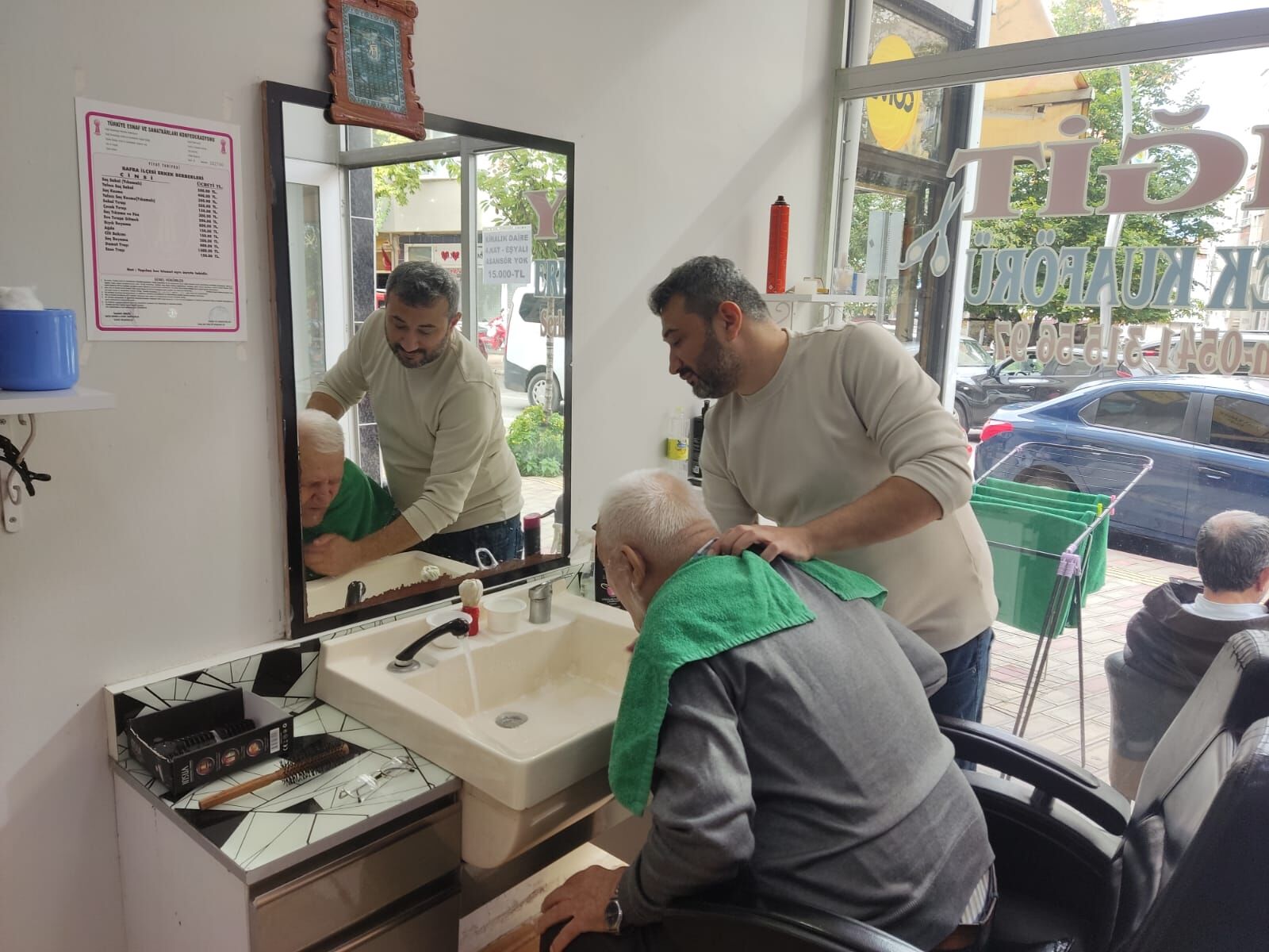 Bafra’da Emekliye Tıraş 150 Tl (9)