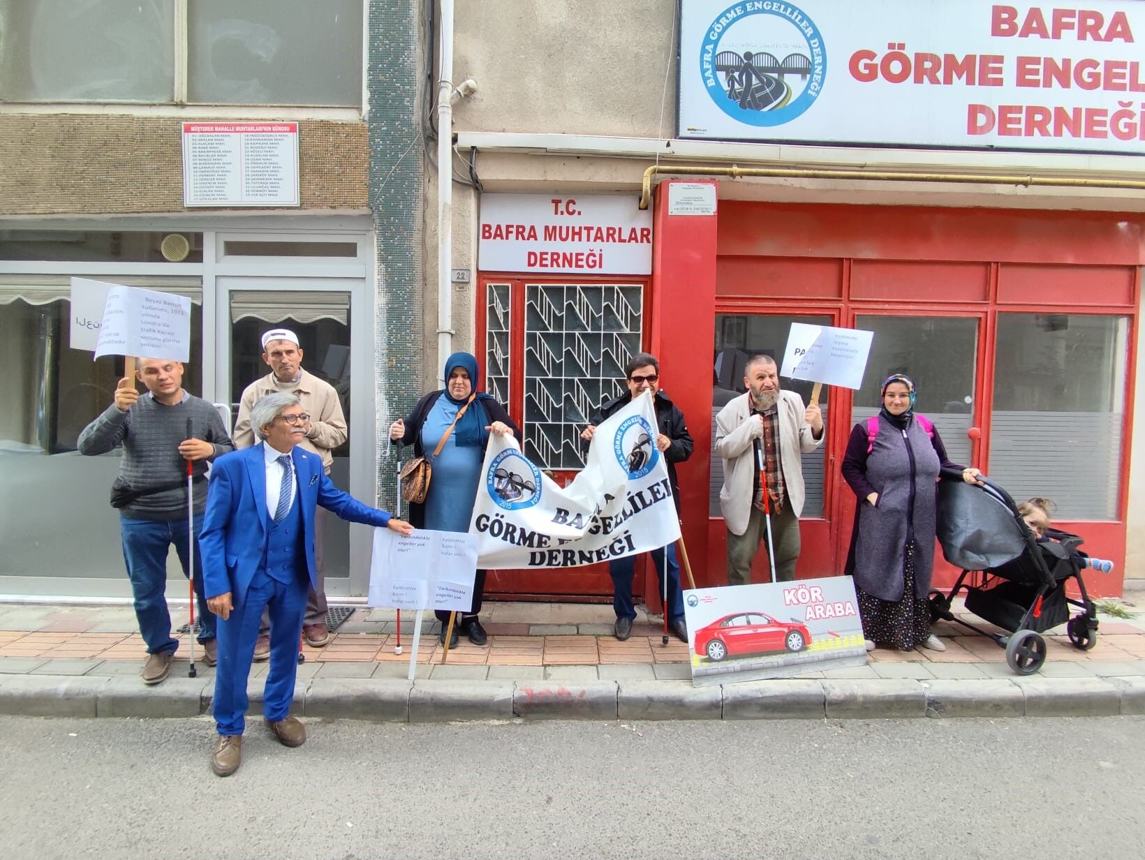 Bafra’da Görme Engellilerden Farkındalık Yürüyüşü1