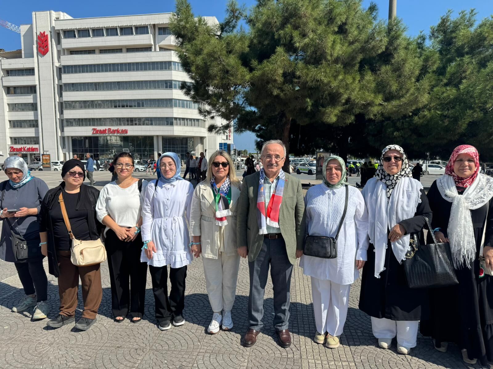 Samsun'da Gazze İçin Sessiz Çığlık Kadınlardan Vicdan Ve Dua Zinciri (1)