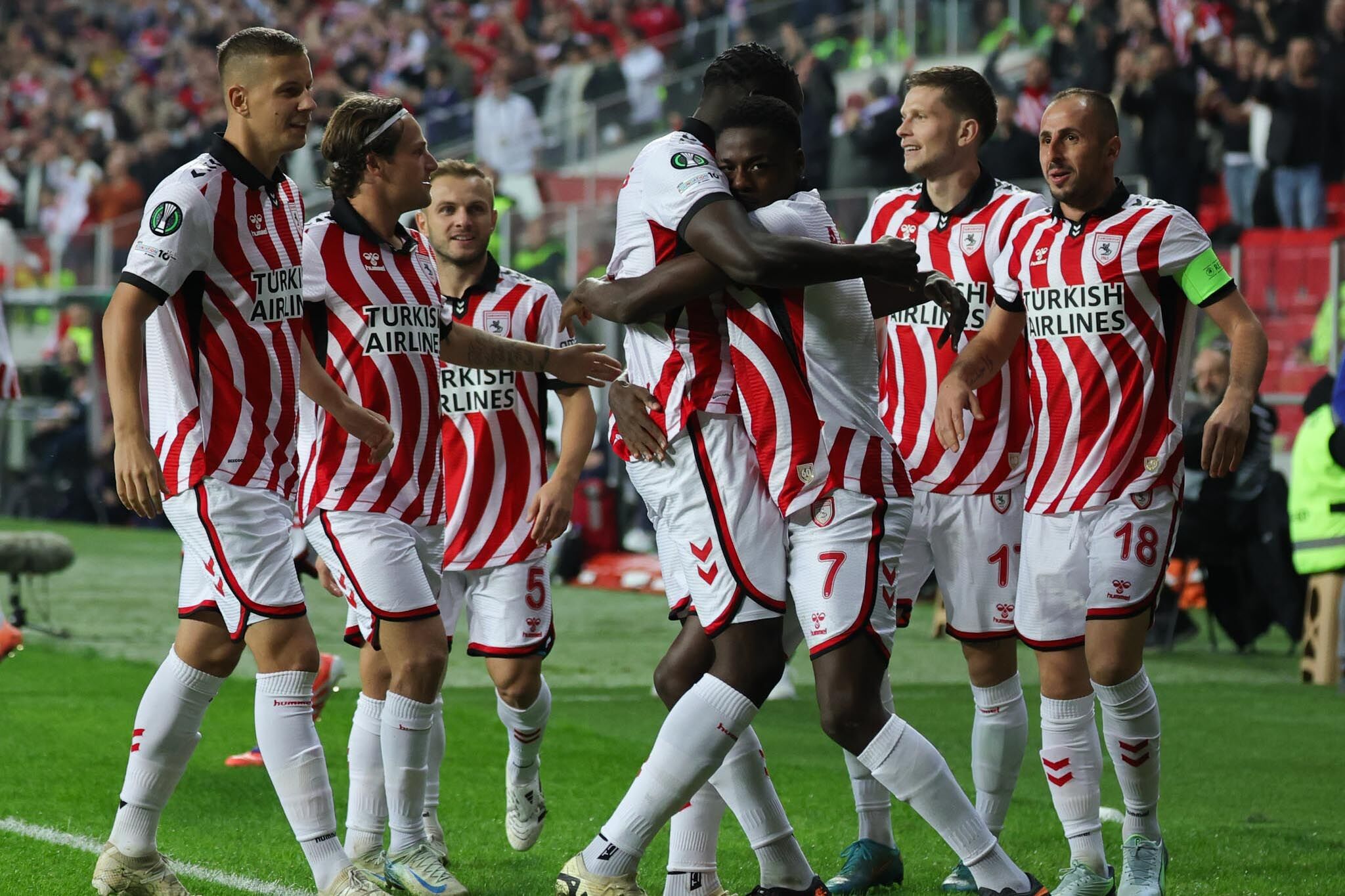 Samsunspor, Sahasında Ukrayna Ekibi Dinamo Kiev’i 3 Yen (4)