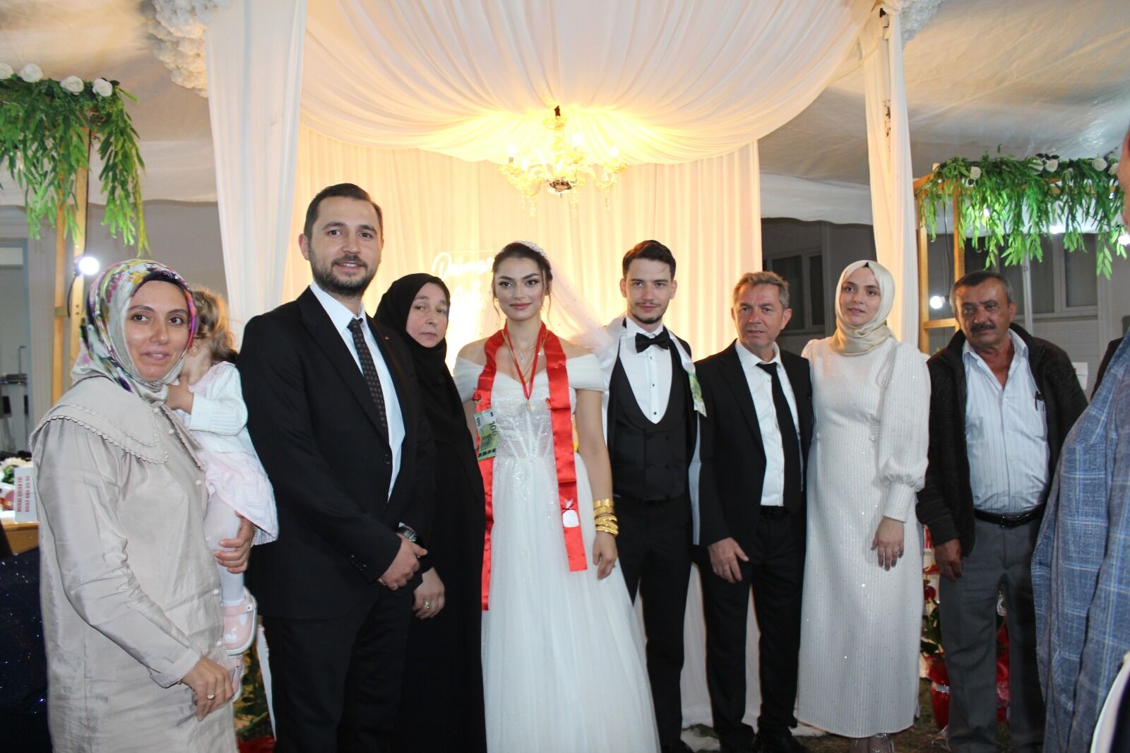 Sümeyye & Mücahit Kocabaş’a Bafra’da Dillere Destan Köy Düğünü (11)