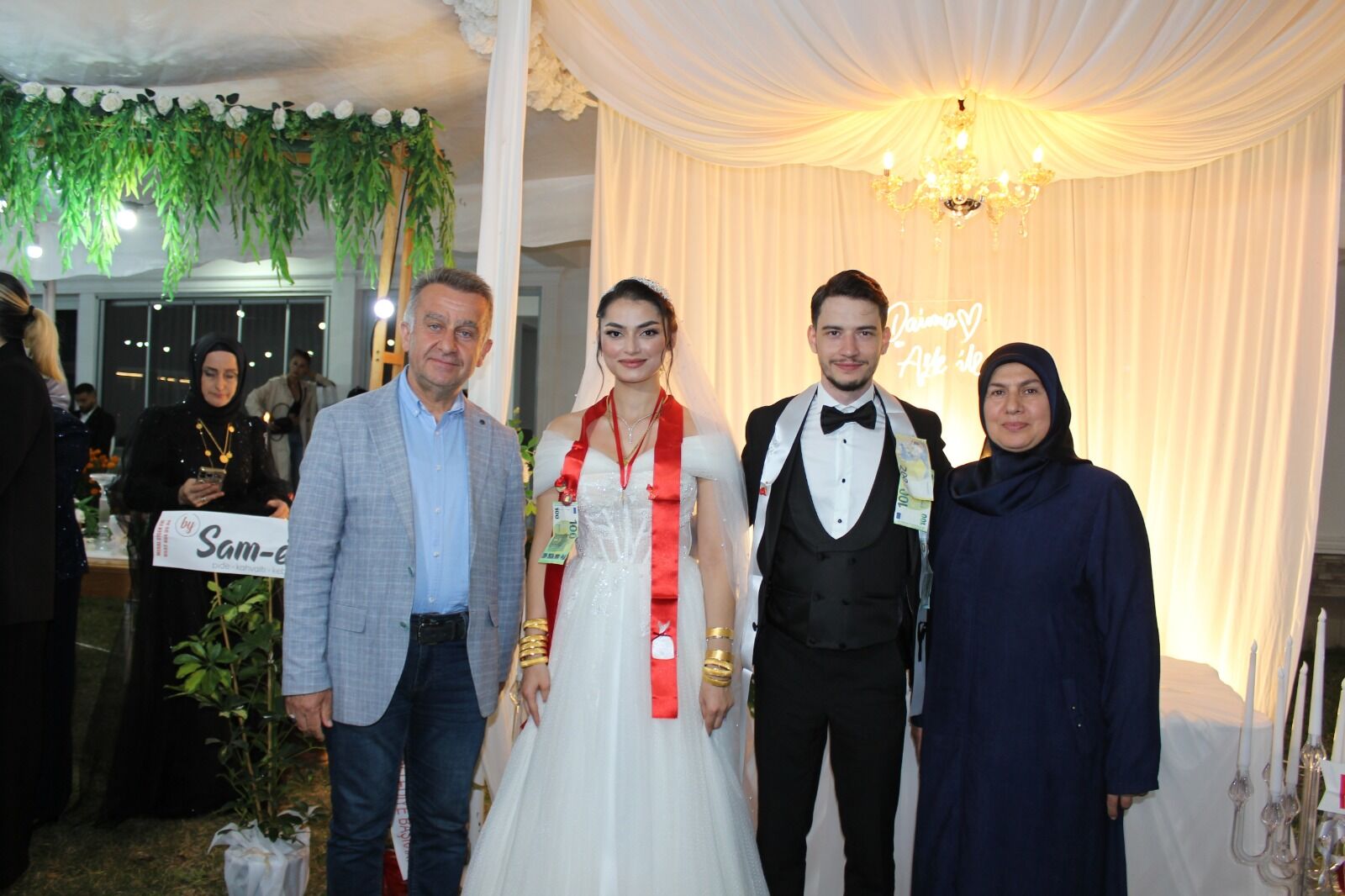 Sümeyye & Mücahit Kocabaş’a Bafra’da Dillere Destan Köy Düğünü (12)