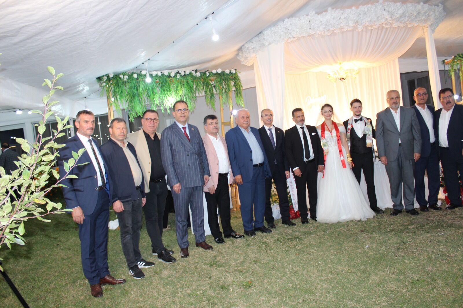 Sümeyye & Mücahit Kocabaş’a Bafra’da Dillere Destan Köy Düğünü (17)