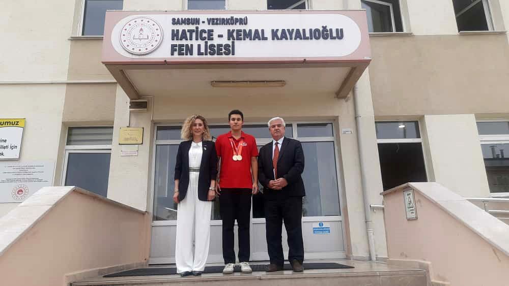 Vezirköprü'nün Teknofest 2025'Te Çifte Birincilik Gururu (1)