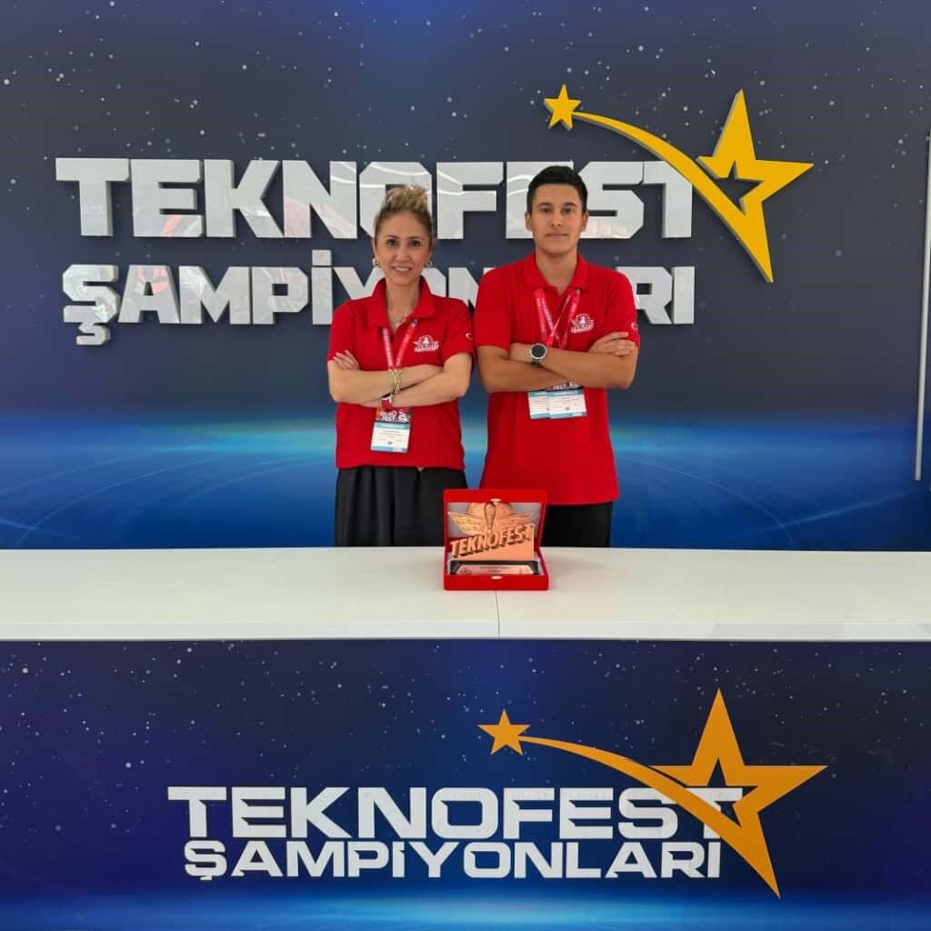 Vezirköprü'nün Teknofest 2025'Te Çifte Birincilik Gururu (5)