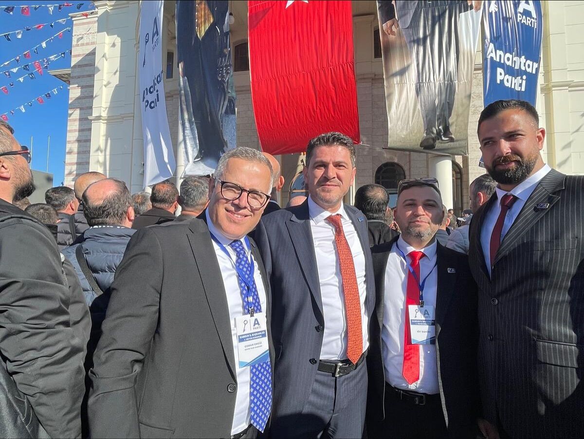 Anahtar Parti, Tarihî Bir Coşkuyla 1. Yaşını Kutladı (10)