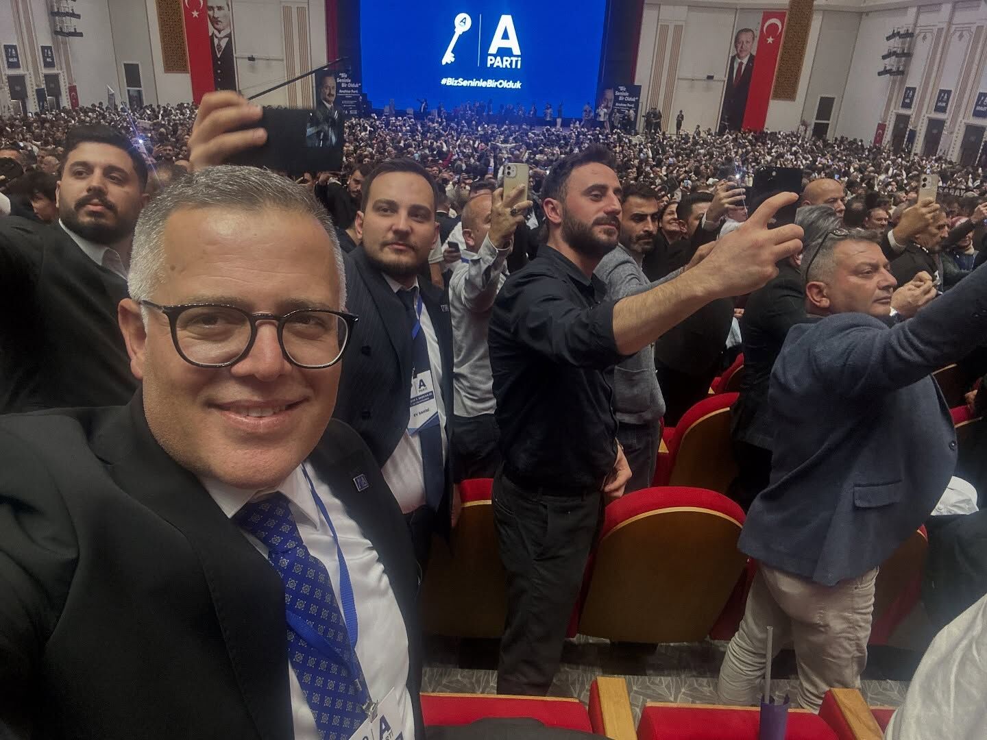 Anahtar Parti, Tarihî Bir Coşkuyla 1. Yaşını Kutladı (5)