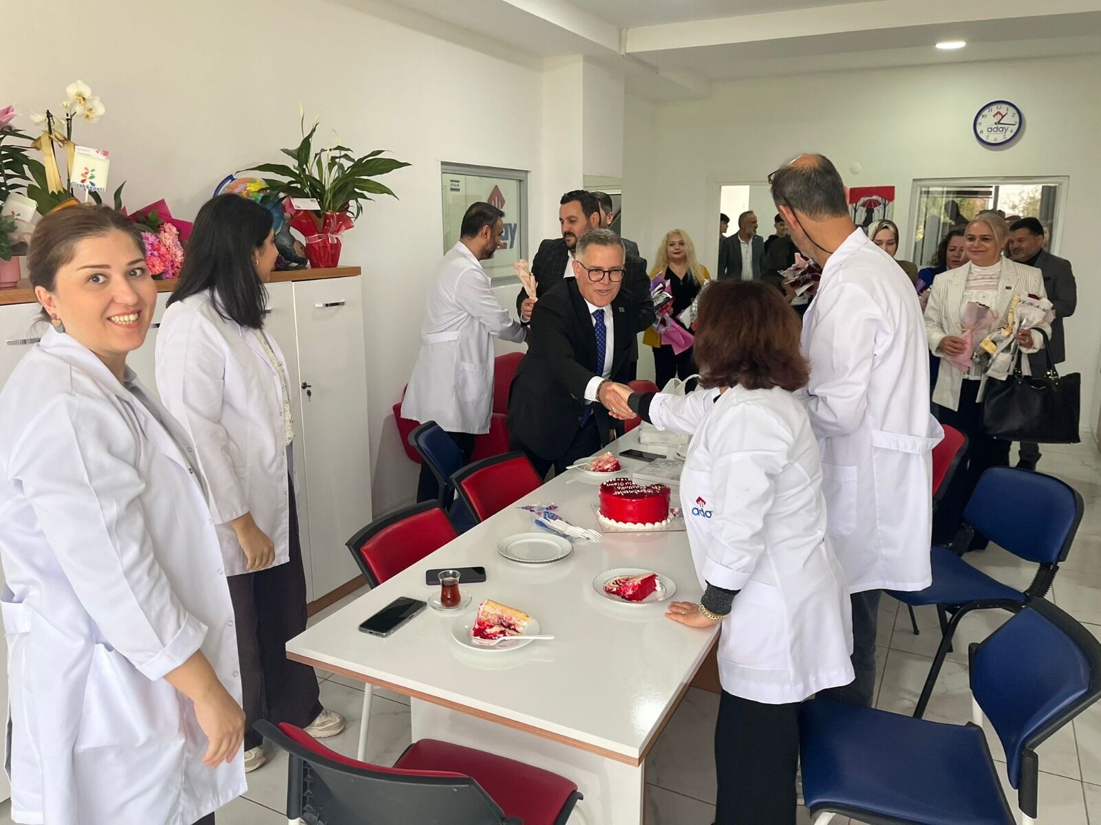 Bafra Anahtar Parti̇’den Öğretmenler Günü Zi̇yareti̇ (1)