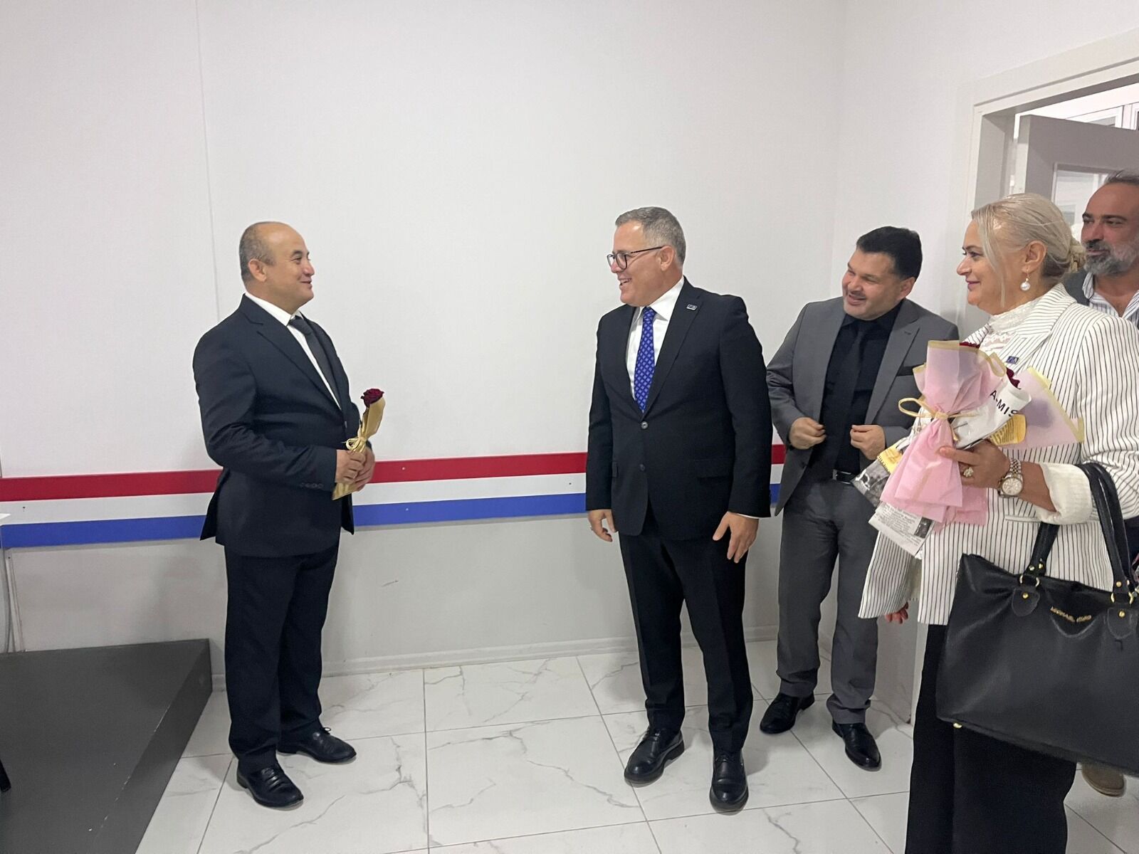 Bafra Anahtar Parti̇’den Öğretmenler Günü Zi̇yareti̇ (6)