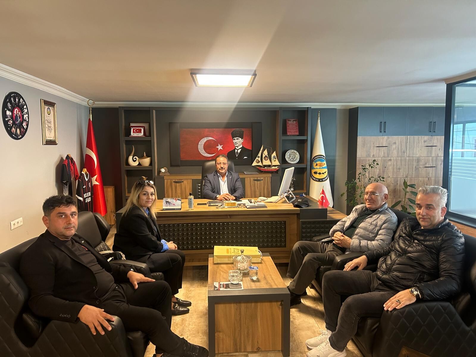 Bafra Şoförler Odası Başkan Adayı Nurdan Aşcı; Başkan Yılmaz’ı Ziyaret Etti (1)