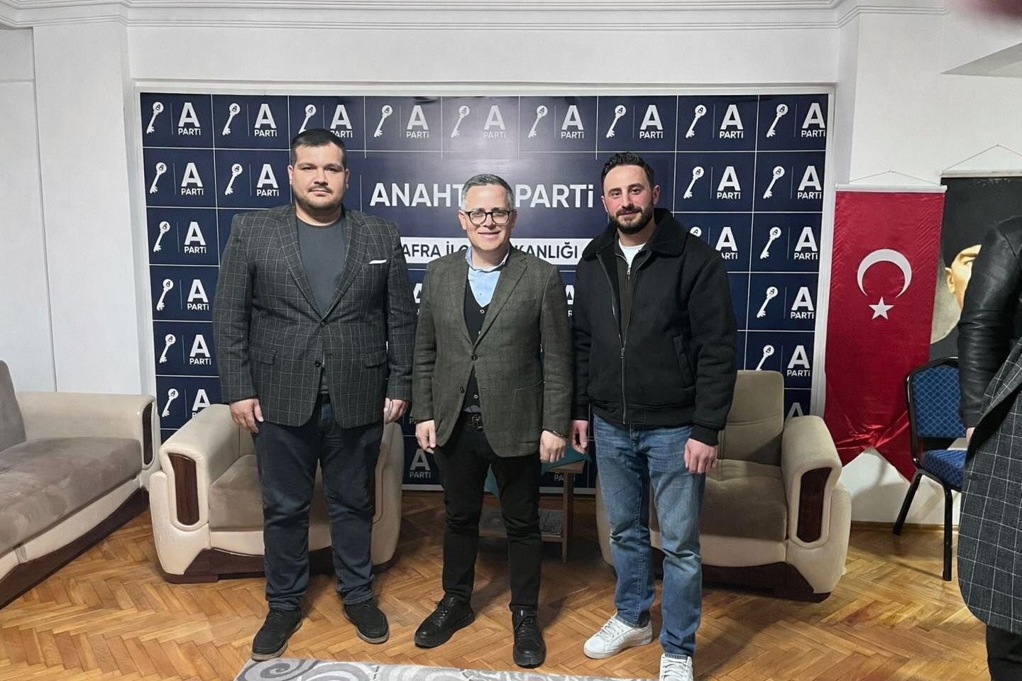 Anahtar Parti Bafra İlçe Teşkilatı’nda Gençlik Kolları’nda Bayrak Değişimi (2)
