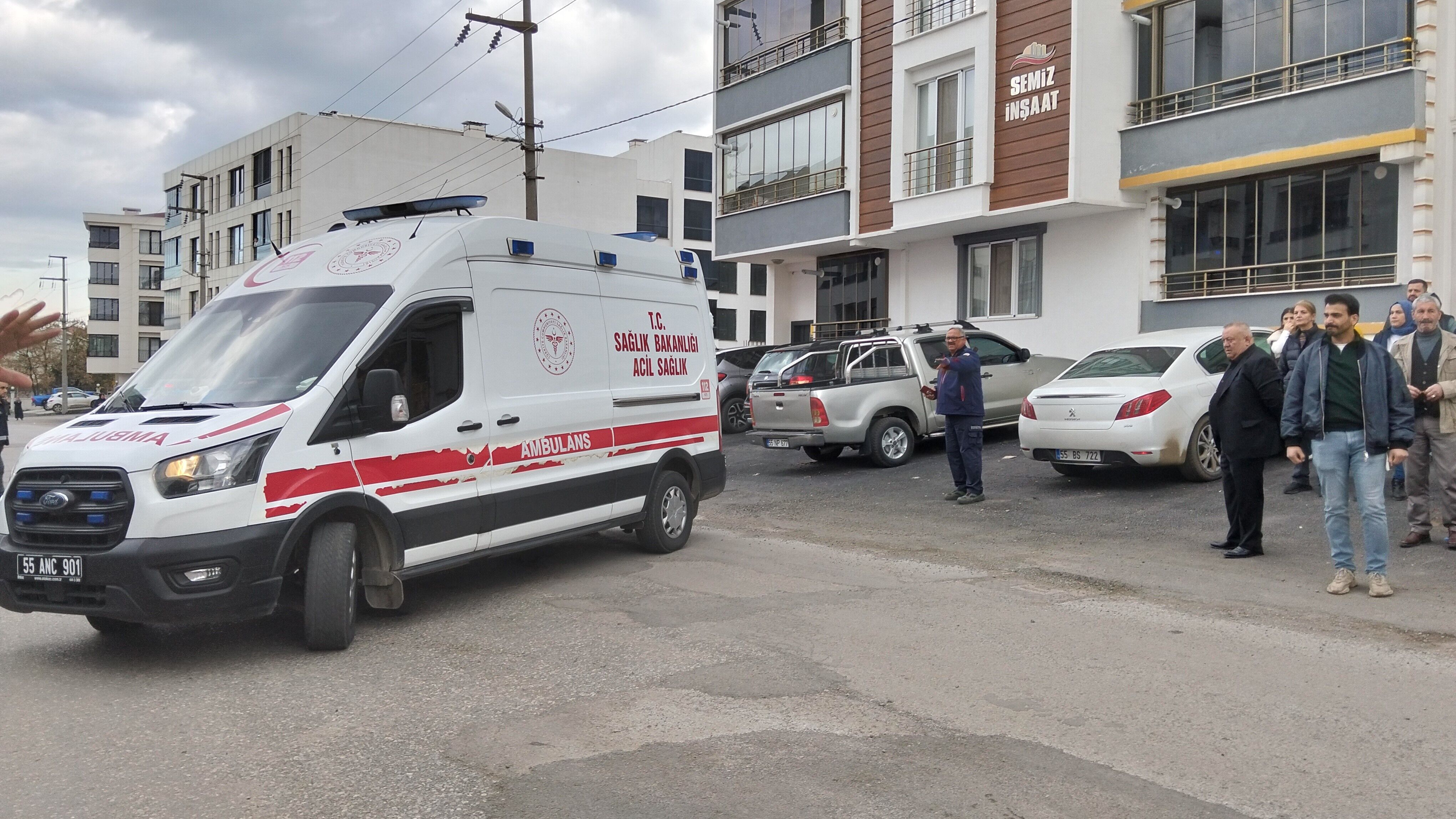 Bafra'da 28 Yaşındaki Genç Evde Asılı Bulundu1