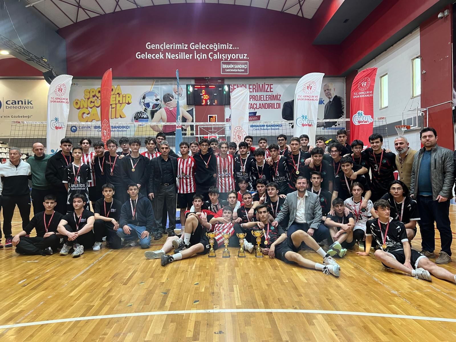 Genç Erkekler A Voleybol Okul Sporları (1)
