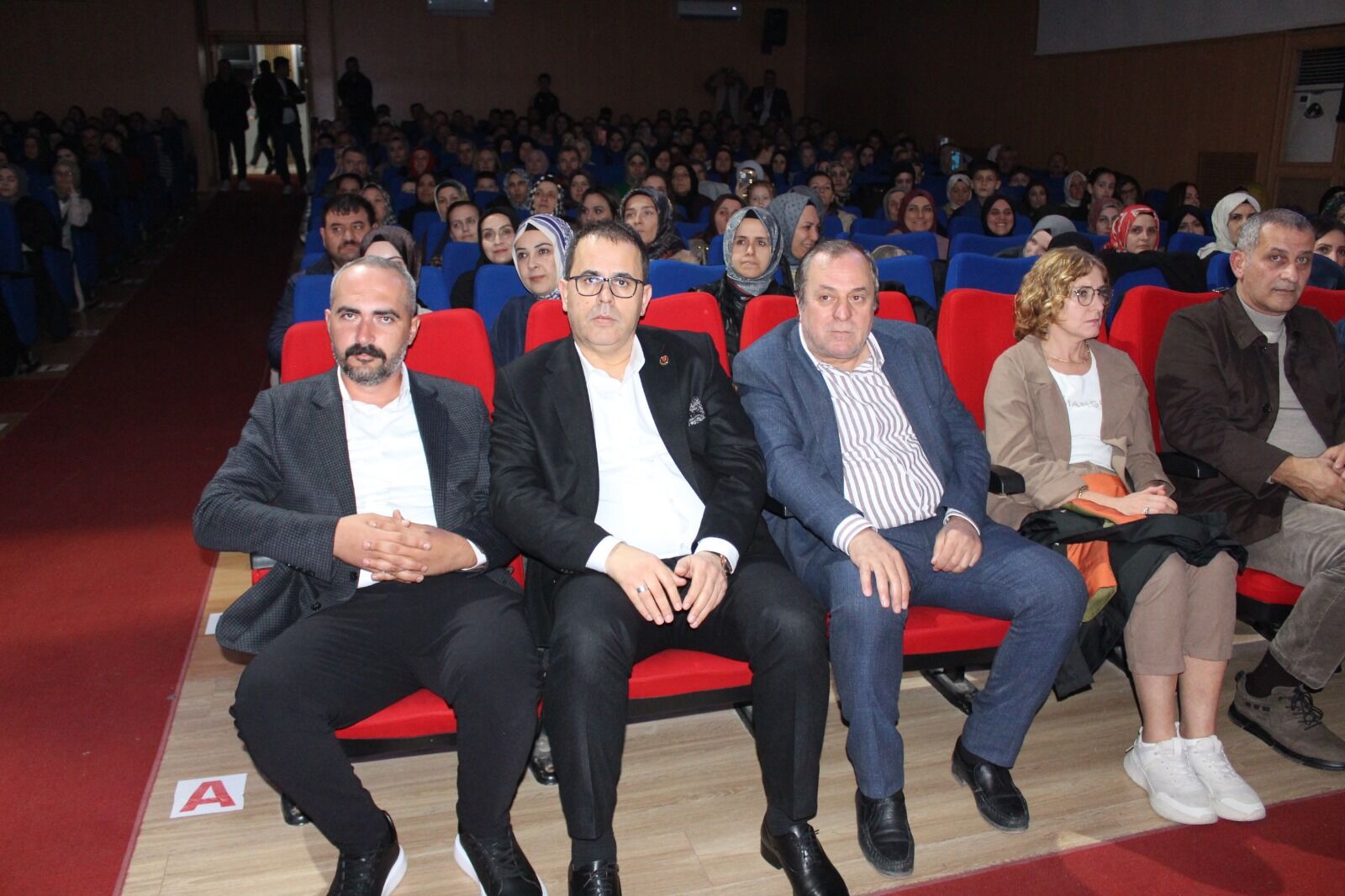 Kosder Organizasyonu Taksiratlı Şakibe Bafra’da İzleyicisini Kahkahaya Boğdu (2)