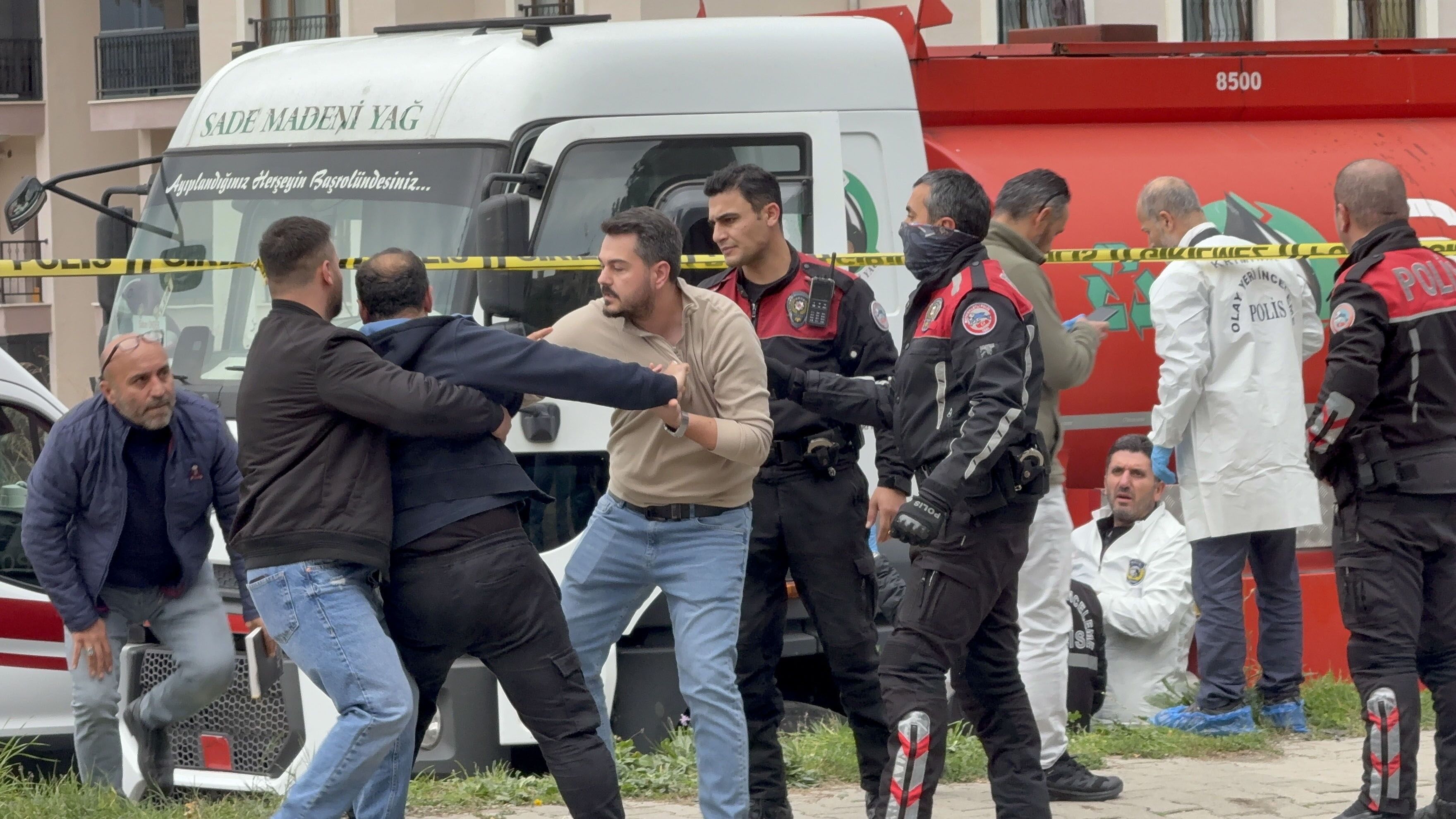 Samsun'da Tanker Sürücüsü Araçta Silahla Vurulmuş Halde Ölü Bulundu (3)