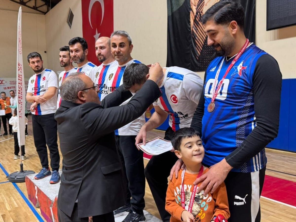 Vezirköprü’de Ödüller Sahiplerini Buld
