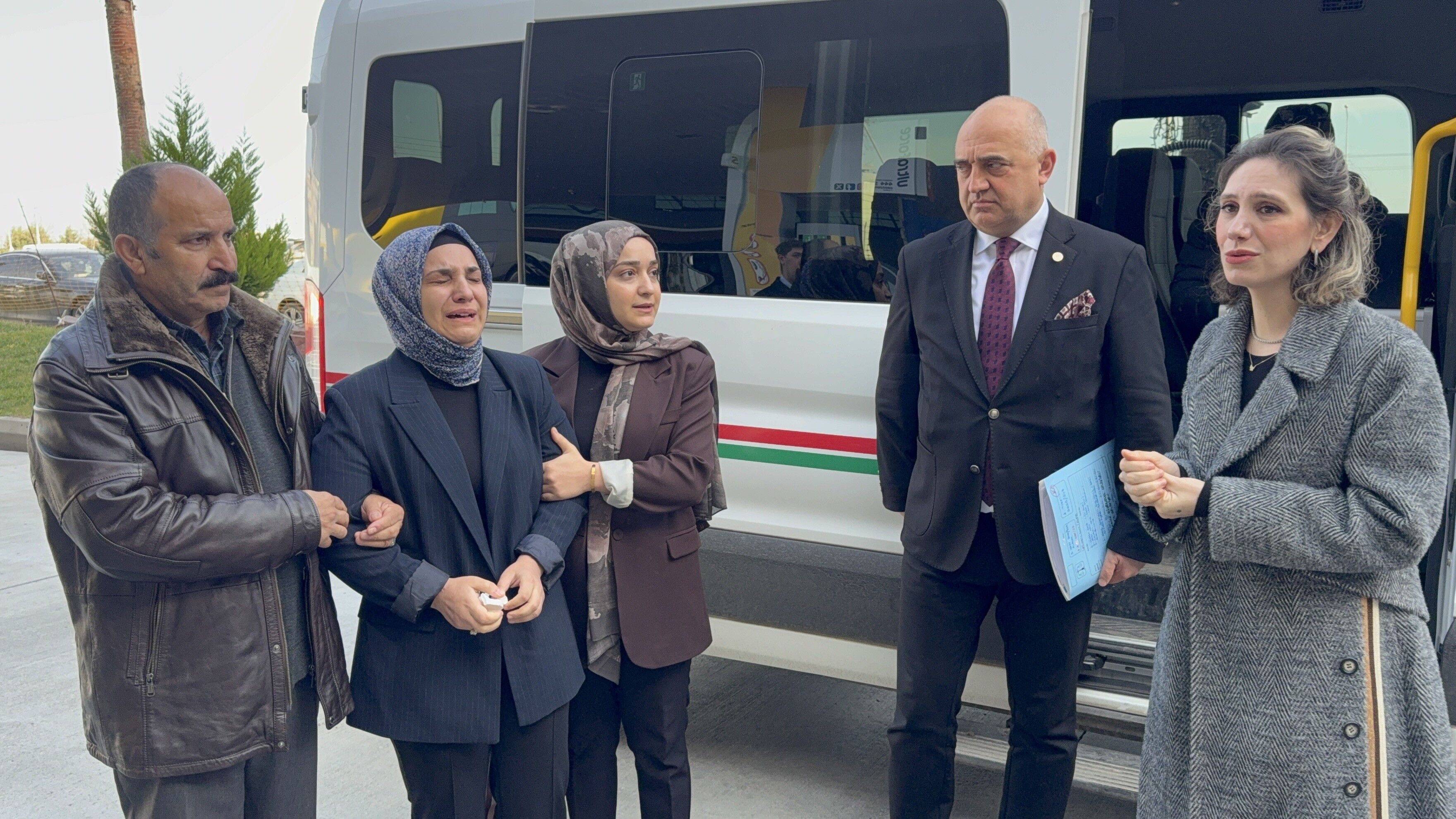 Acılı Anne Olay Yerine Ilk Kez Geldi, Gözyaşlarına Boğuldu (5)