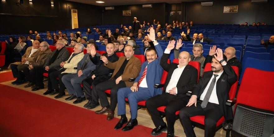 Bafra Berberler Ve Kuaförler Odası Başkanı İmdat Akay Güven Tazeledi (1)