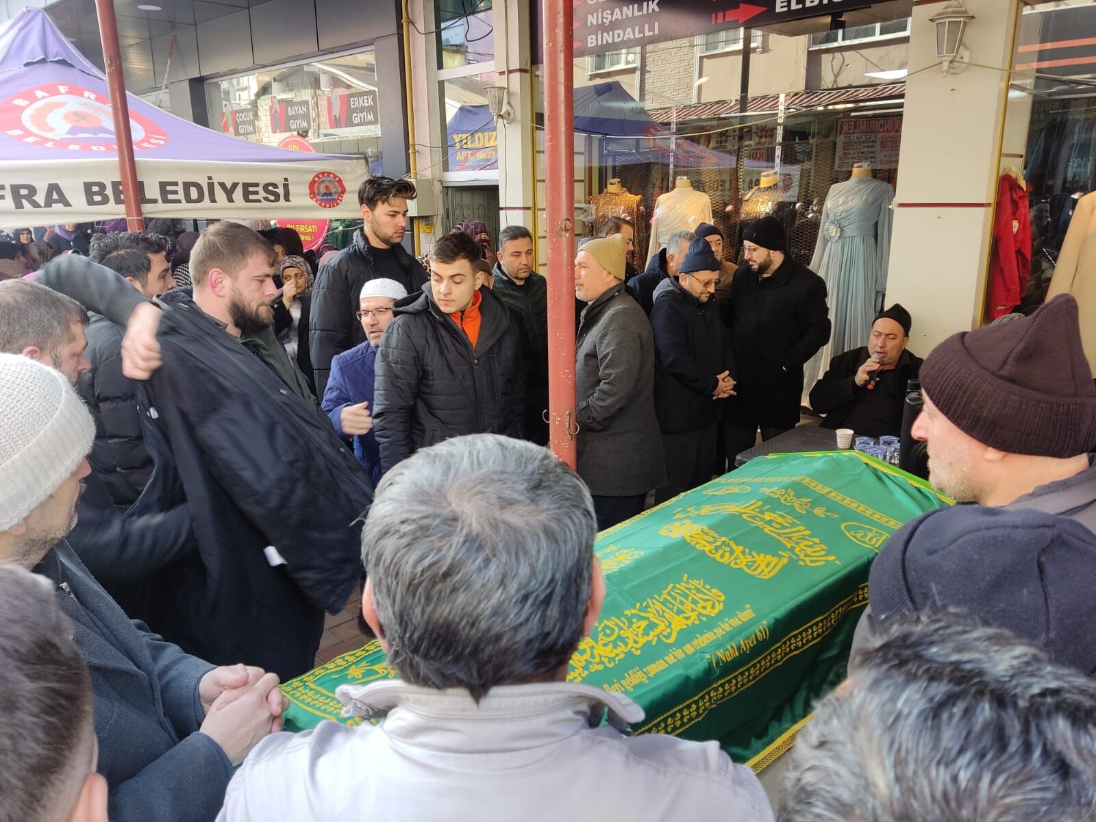 Bafra Pazar Yerleri Eski Oda Başkanı Hüseyin Topuz Son Yolculuğuna Uğurlandı (7)