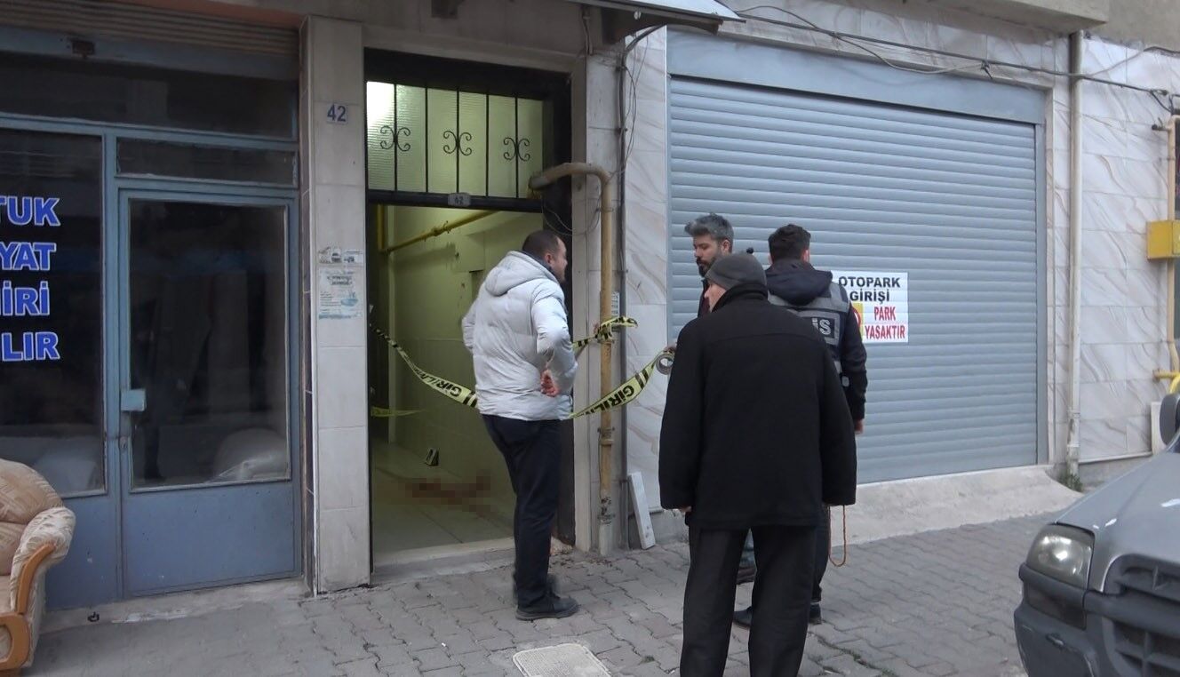 Bafra'da Darp Edilen Şahıs Ölü Bulundu (5)