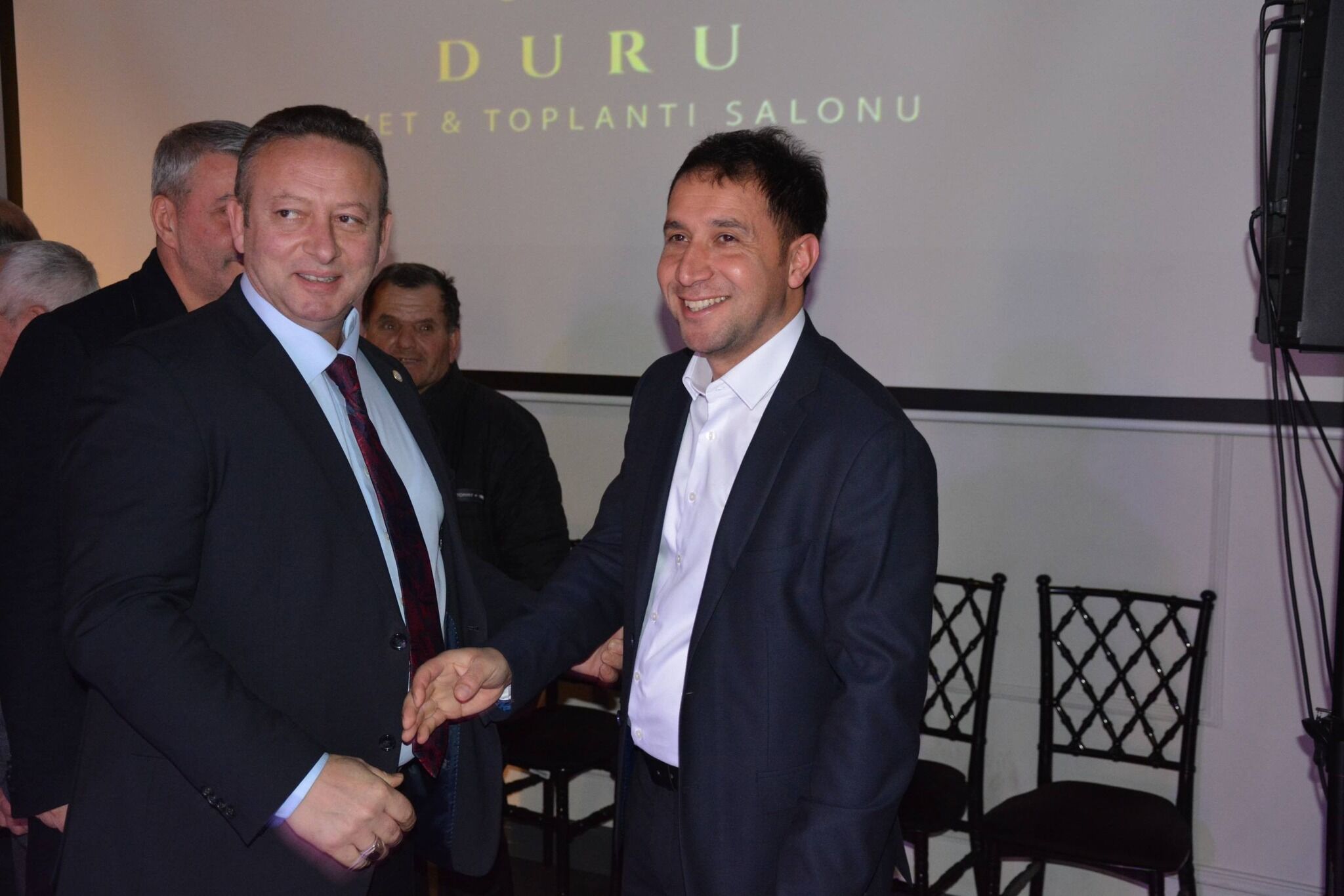 Kübranur Ve Erdem Topal Çifti Sevenleriyle Mutluluklarını Paylaştı (1)