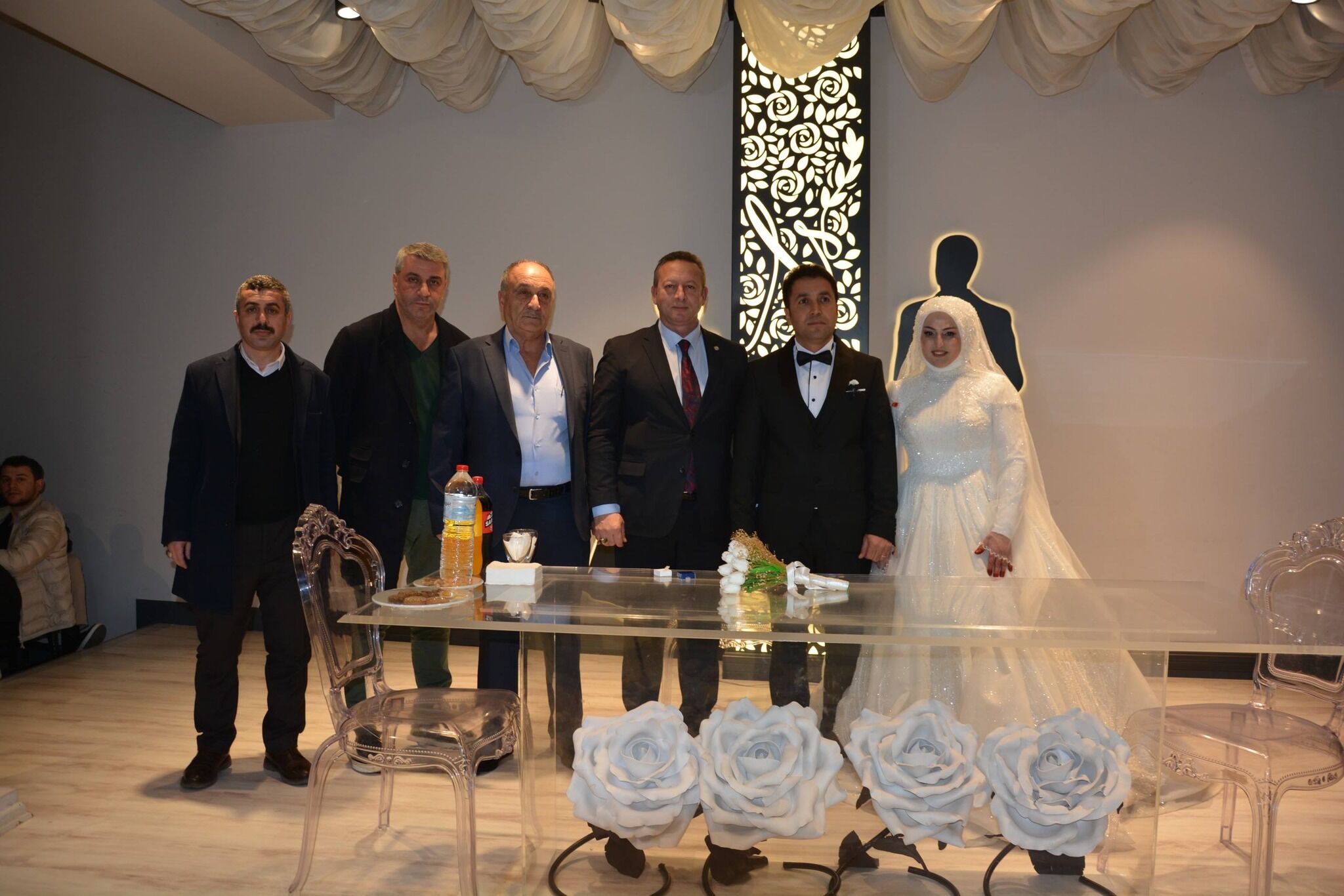Kübranur Ve Erdem Topal Çifti Sevenleriyle Mutluluklarını Paylaştı (3)