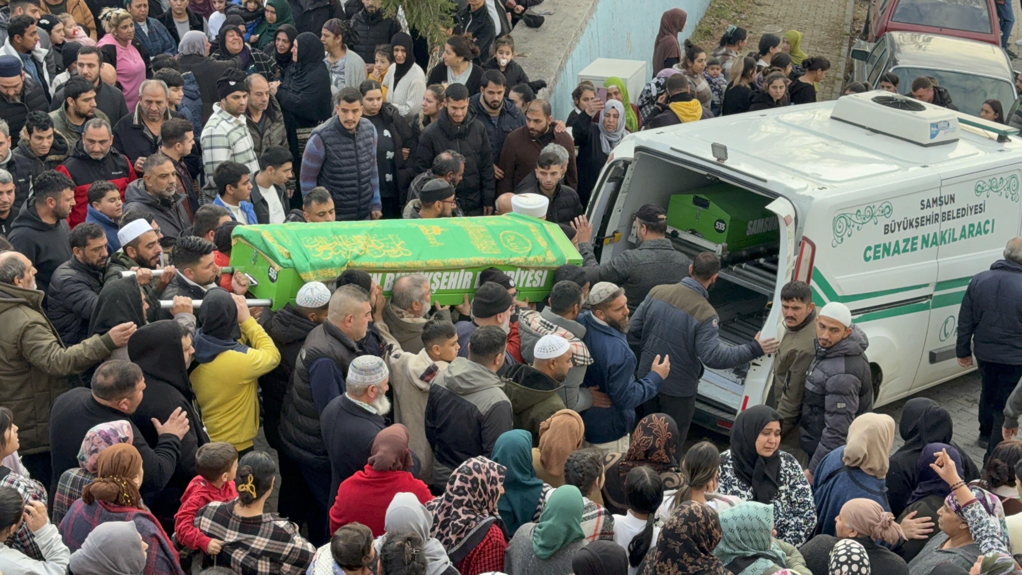Samsun'da Araç Içinde Öldürülen Pazarcı Toprağa Verildi (4)