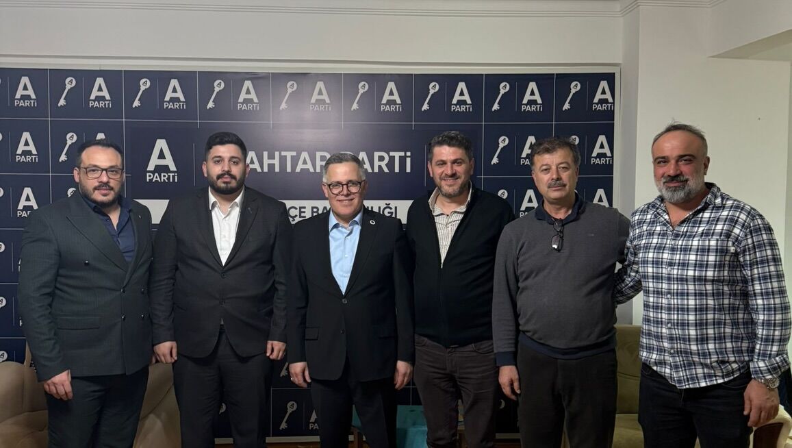 Anahtar Parti Bafra’da Gençlik Kolları Başkanlığına Hüseyin Çakmak Atandı (4)