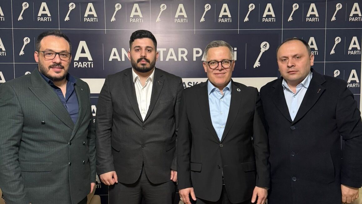 Anahtar Parti Bafra’da Gençlik Kolları Başkanlığına Hüseyin Çakmak Atandı (5)