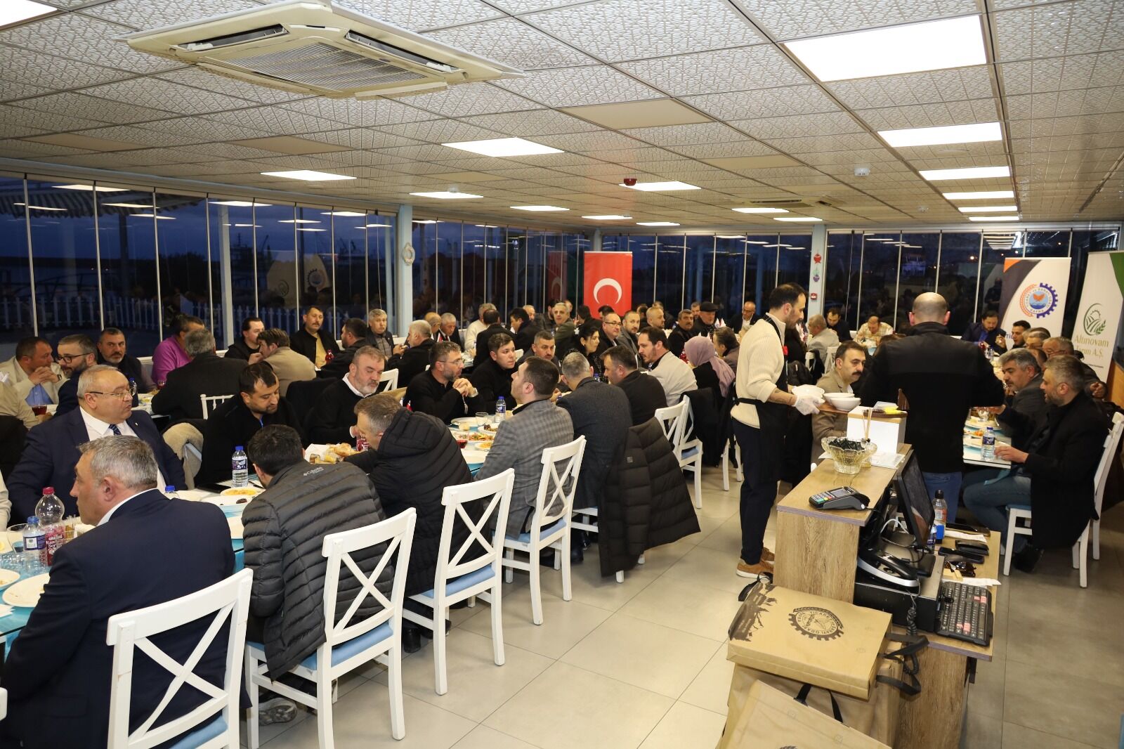 Bafra Ticaret Ve Sanayi Odası Tarafından Üyelerine Maneviyat Dolu Bir Iftar Yemeği Programı Düzenlendi (8)
