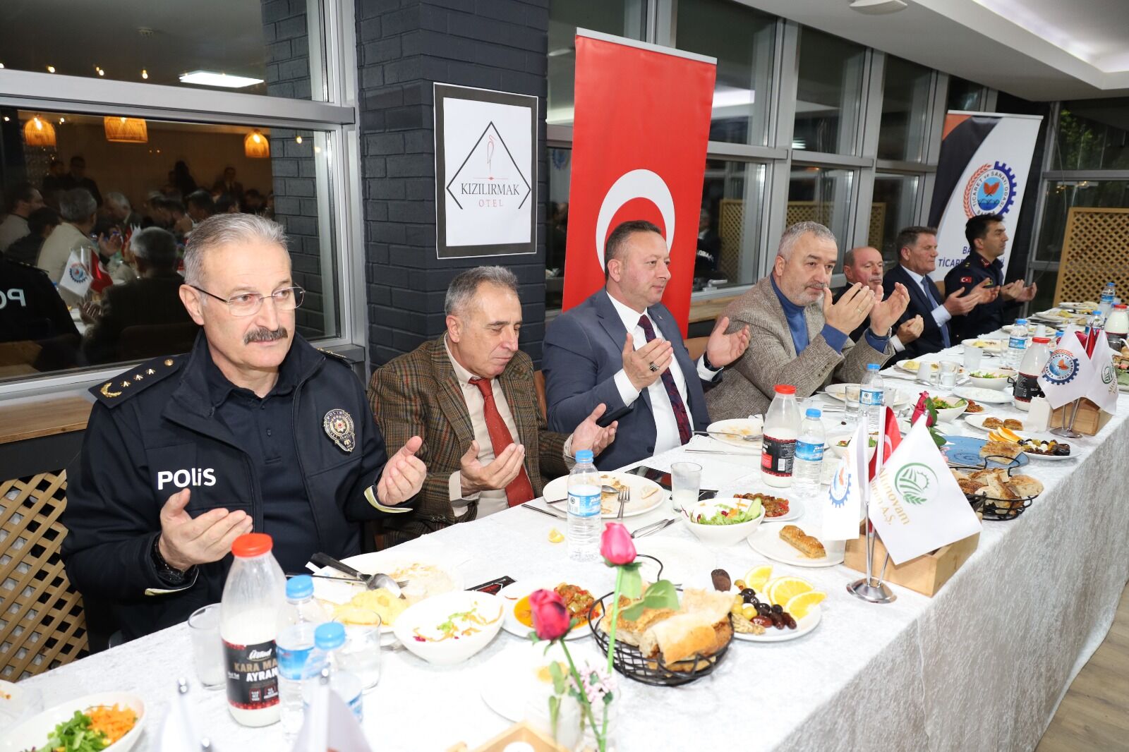 Bafra Tso 19 Mayıs İlçesinde Protokol Ve Üyeleriyle İftarda Buluştu (19)