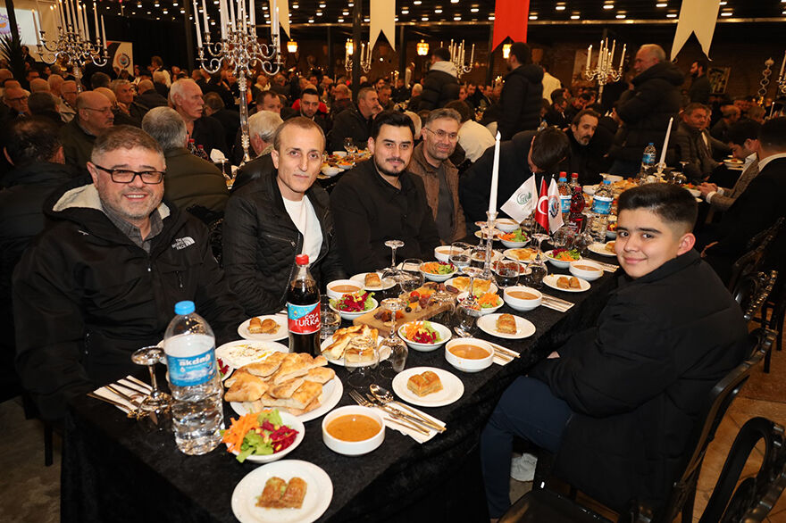 Bafra Tso’dan Protokol Ve İş Dünyasını Buluşturan Birlitelik İftarı (12)