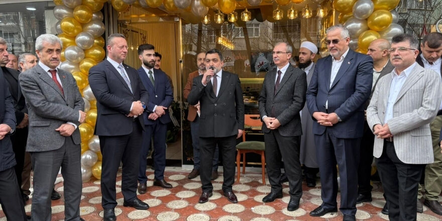 Bafra’da Altın Kat Baklava İşyerinin Açılışına Yoğun Katılım (6)