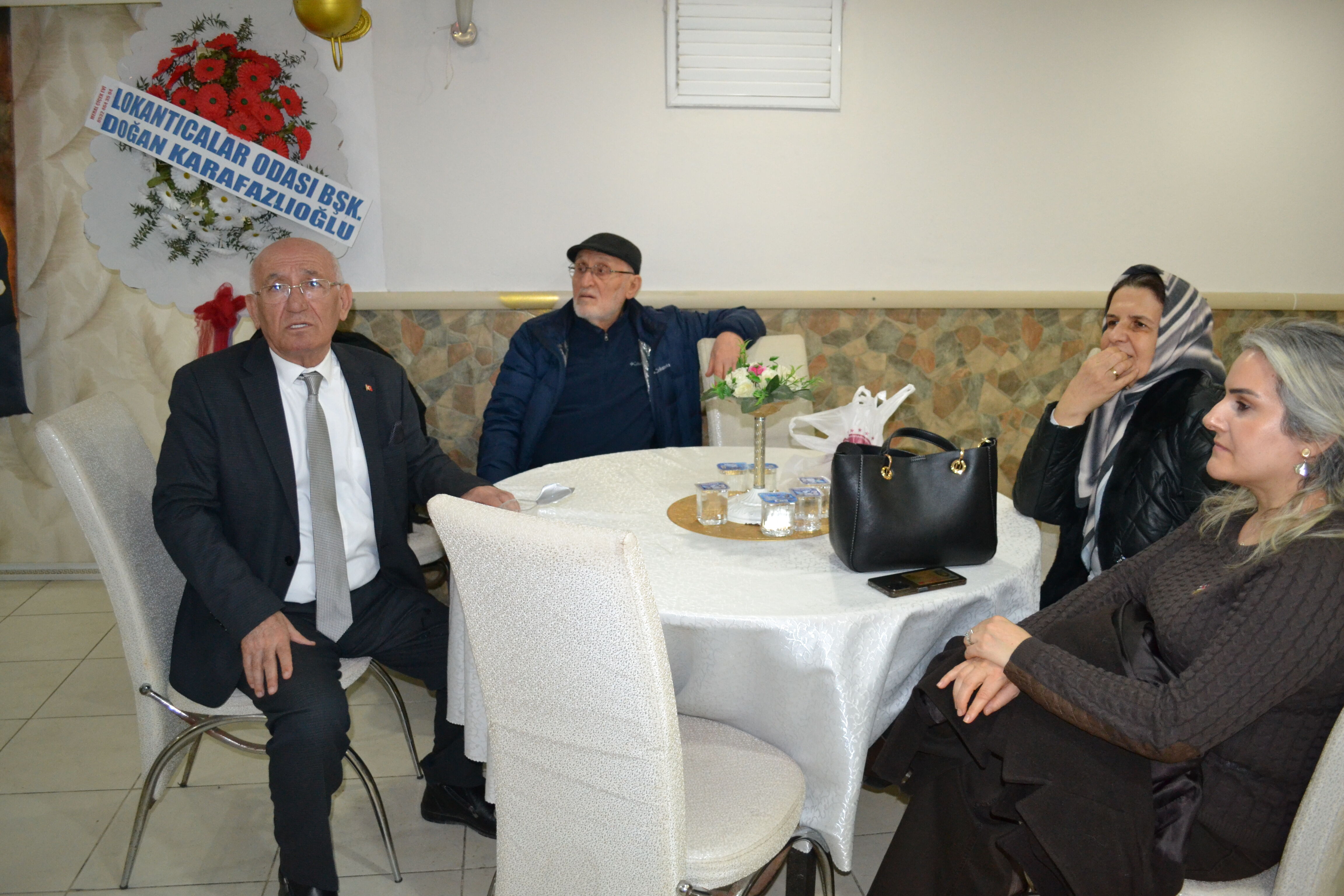 Bafra’da Bakkallar Başkan Aziz Öztürk Ile Yola Devam Dedi (1)